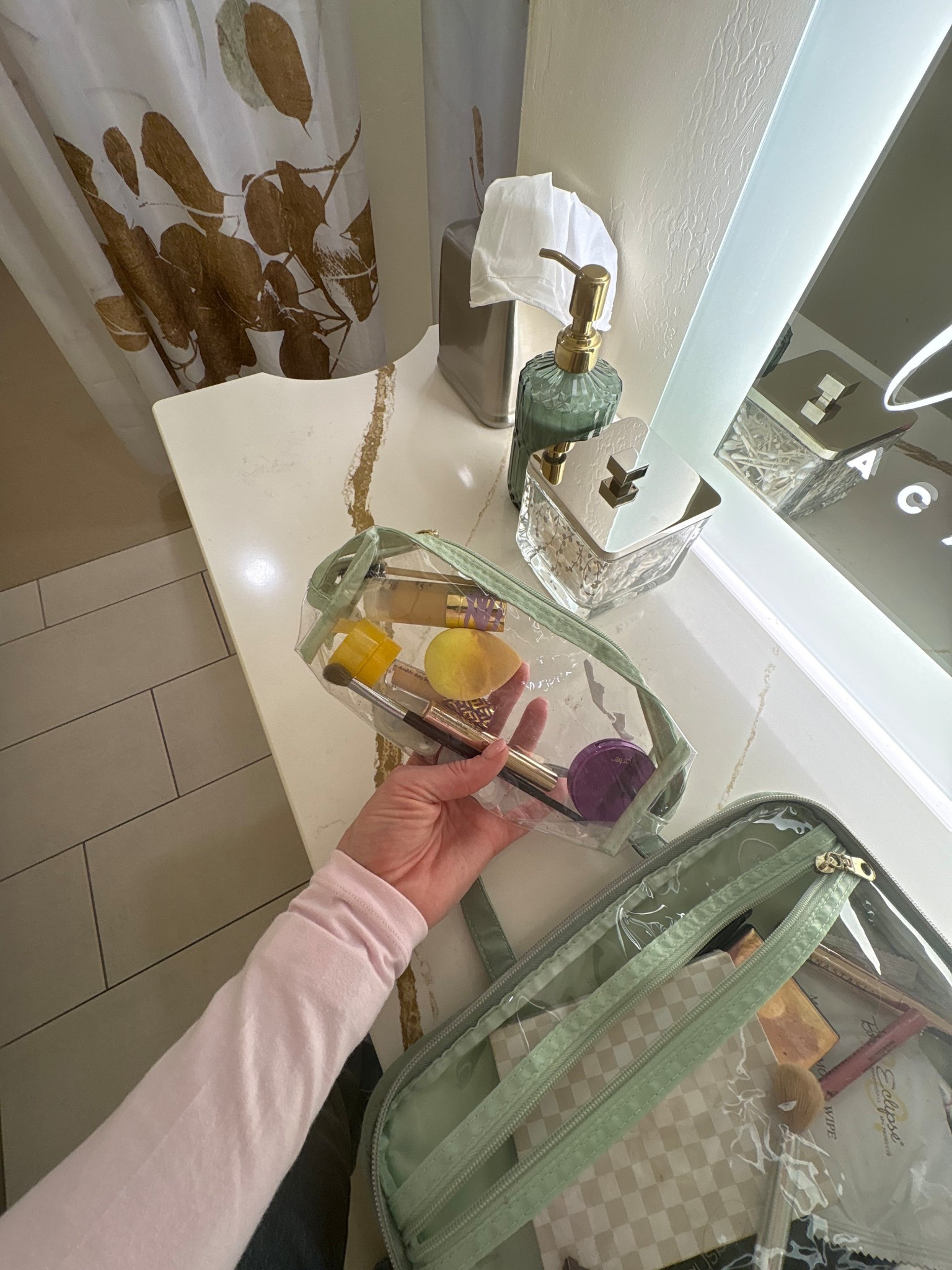 Travel toiletry set 

#LTKgrwm #LTKTravel #LTKdayinmylife