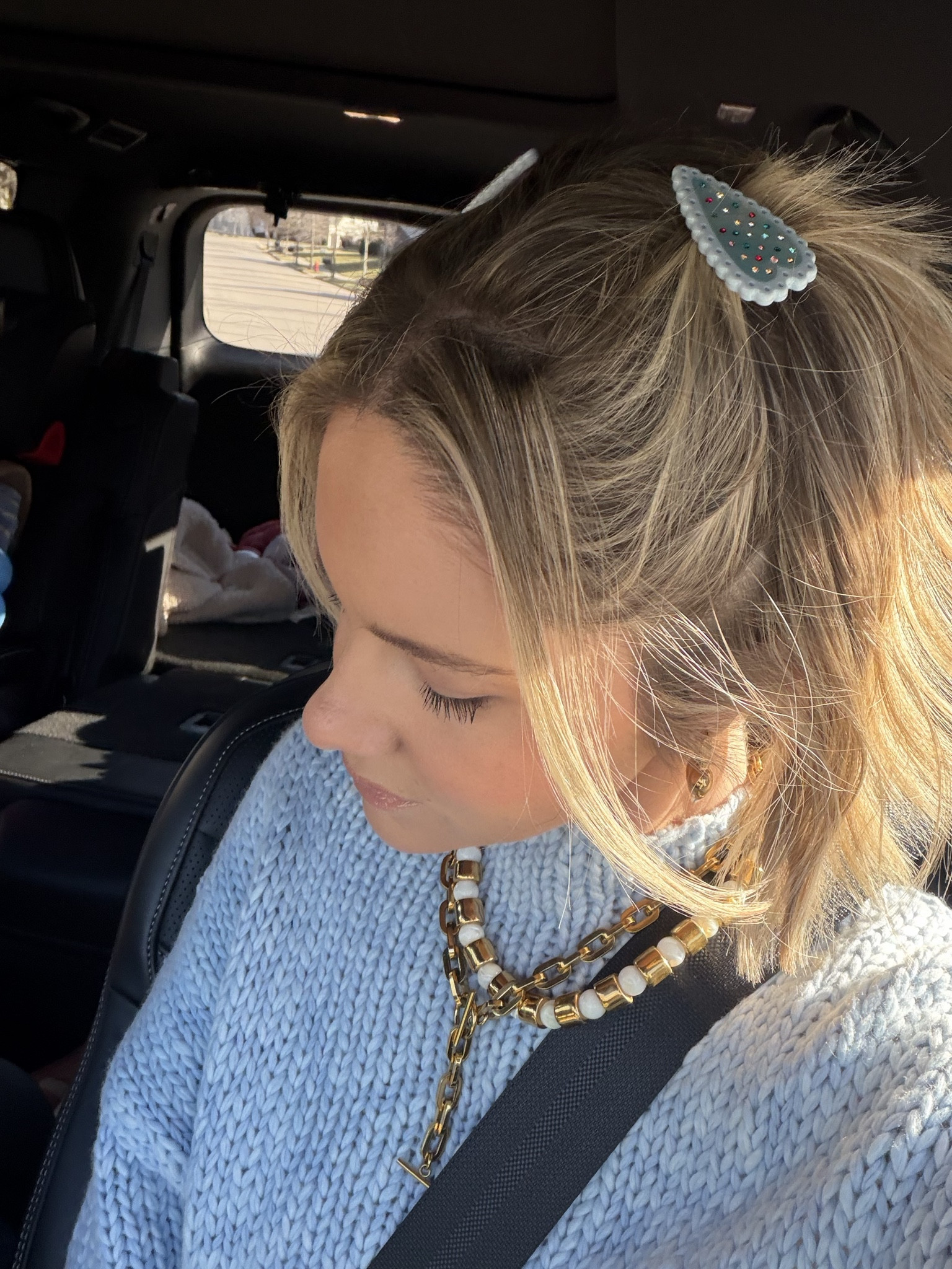 Love these hair clips for a little added touch! Perfect for Valentine’s Day!

#LTKValentine #LTKgrwm