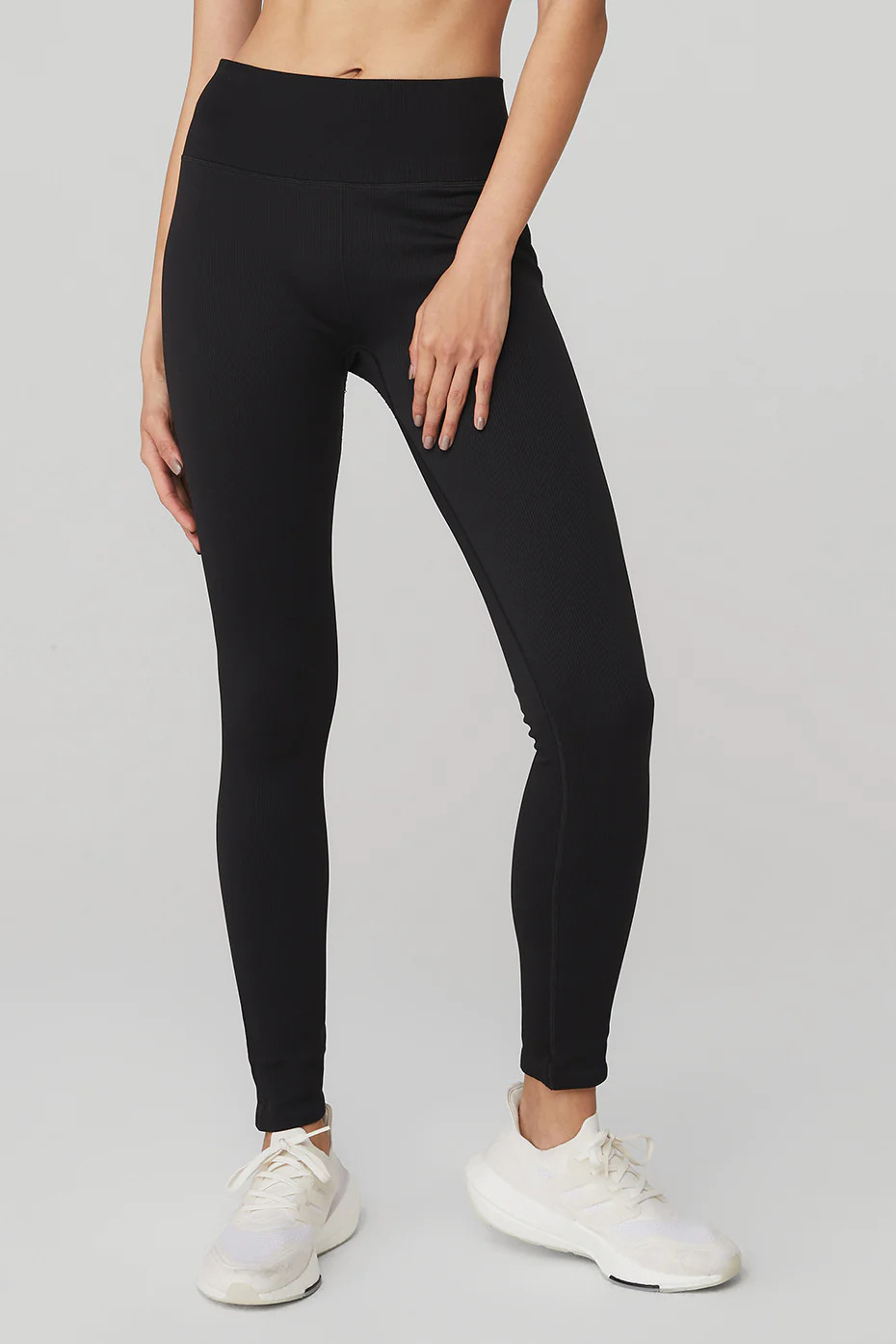 ALO | Seamless High-Waist Ribbed Legging in Black, Size: XS | Alo Yoga (US)