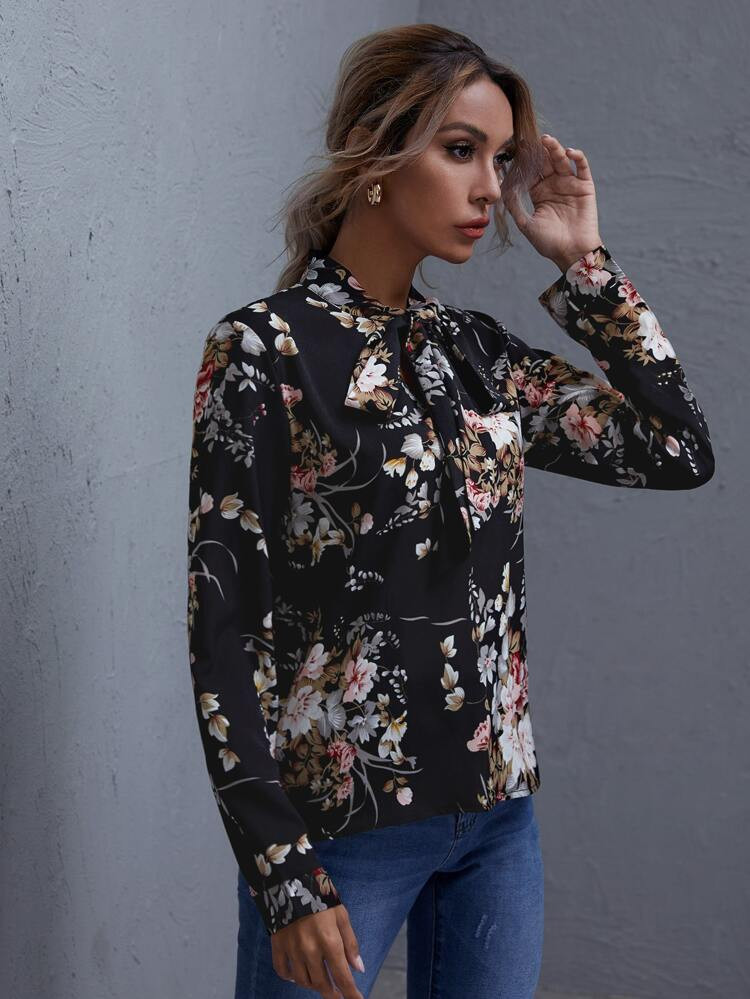 Floral Print Pussycat Bow Chiffon Top | SHEIN