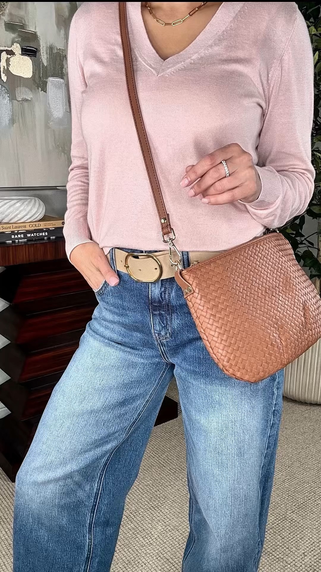 Comment SHOP and I will send the links. This gorgeous Italian leather purse is a great option if you’ve been looking to try a new bag without overcommitting on price.
@onequince #quincepartner @shop.ltk #liketkit #stylewitheugenia
#styledbyeugenia

#LTKdayinmylife #LTKgrwm #LTKOver40