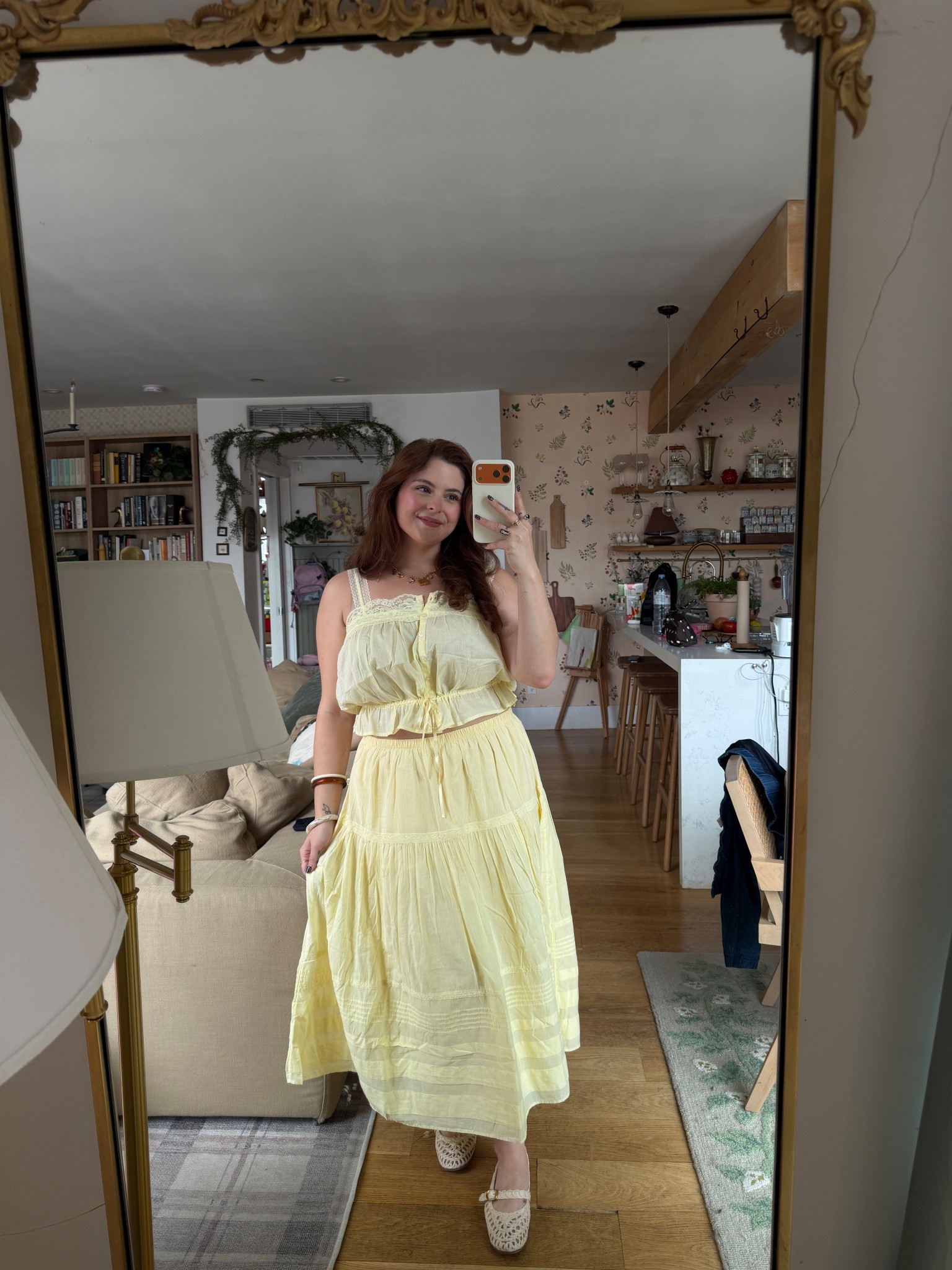 Abercrombie matching butter yellow set size L petite 

#LTKSeasonal #LTKmomlife #LTKMidsize