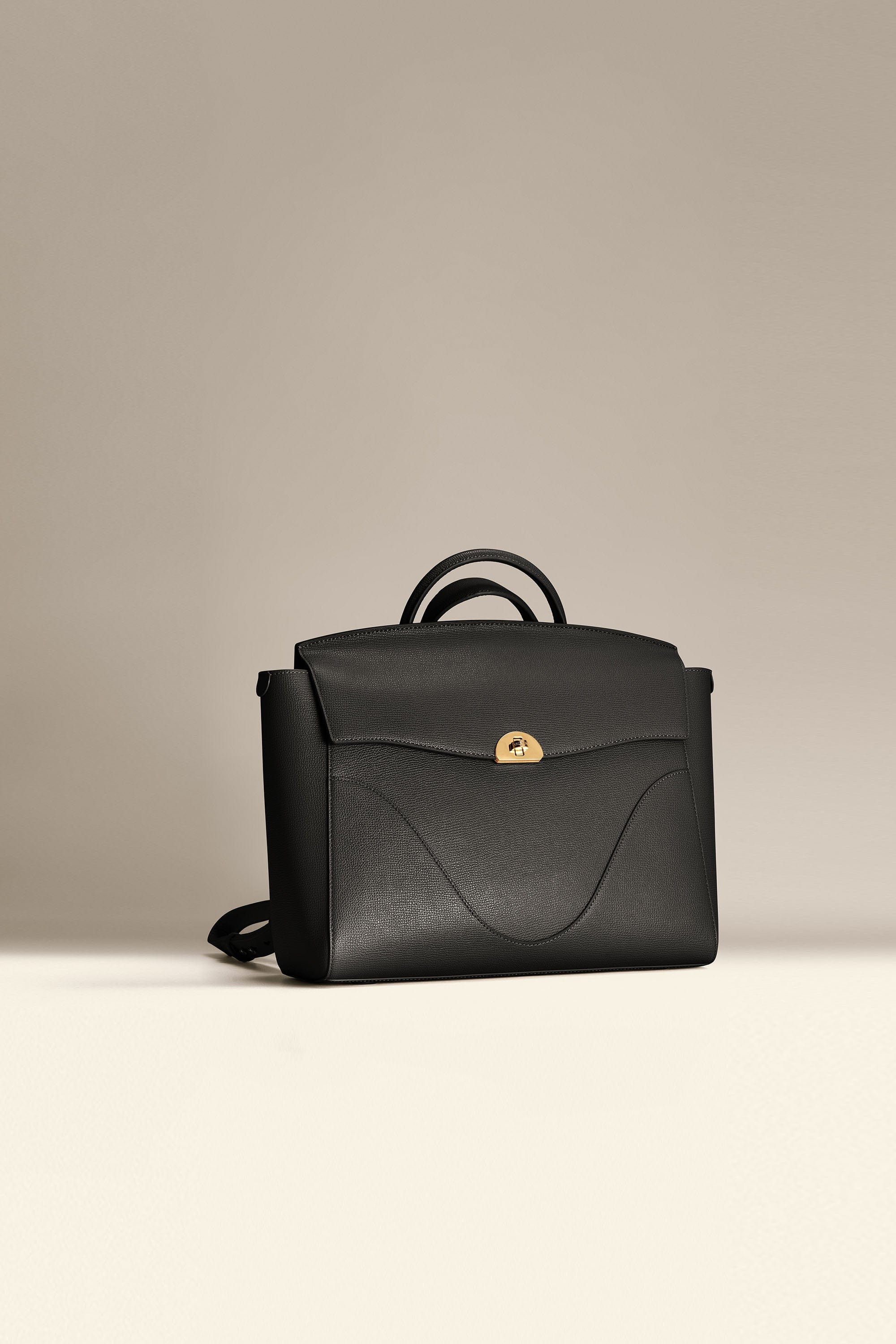 Shop Wavia Bag Plus - OLEADA: Large Leather Laptop Work Backpack for Women | OLEADA