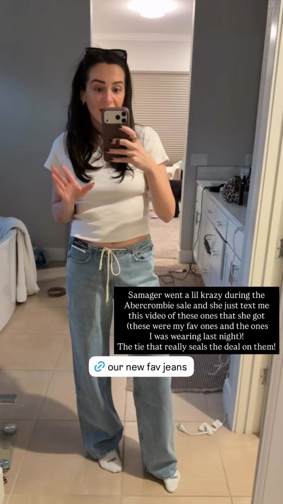 Samager went a lil krazy during the Abercrombie sale and she just text me this video of these ones that she got
 (these were my fav ones and the ones 
I was wearing last night)! 
The tie that really seals the deal on them!