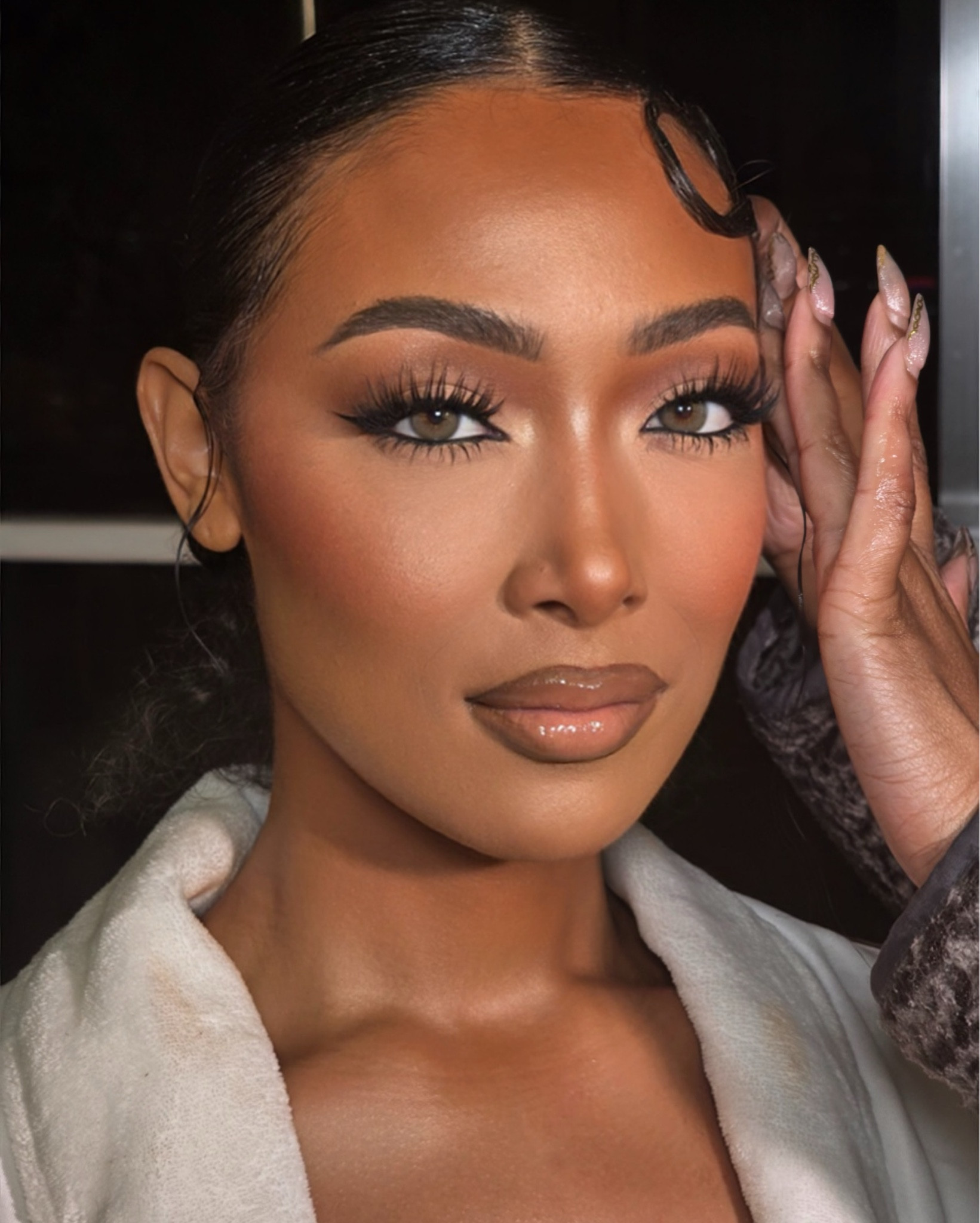 Shop the look! Now available on my LTK! 
Comment “Beauty” to receive link of products! 

#makeupartist #dallasmakeupartist #dallasmua ##makeup #glam #celebritymakeupartist #dallascelebrity #dallasinfluencer #alayzacaseymakeup #influencer #dallasblogger #dallascontentcreator #contentcreator 

#LTKBeauty #LTKFindsUnder100