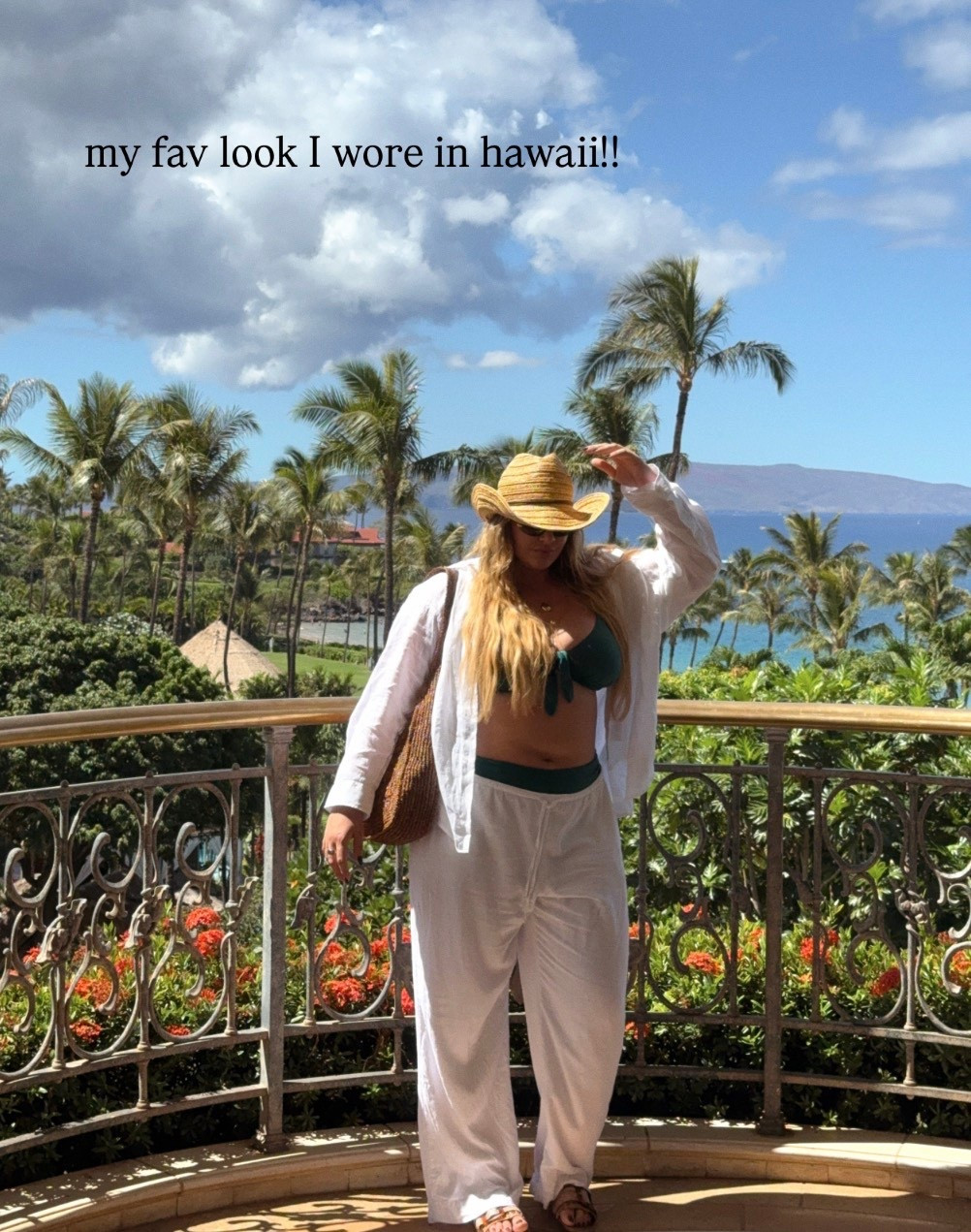 My favorite outfits of 2025 - my fav look I wore in Hawaii 🌴🌺

#LTKootd #LTKMidsize #LTKTravel