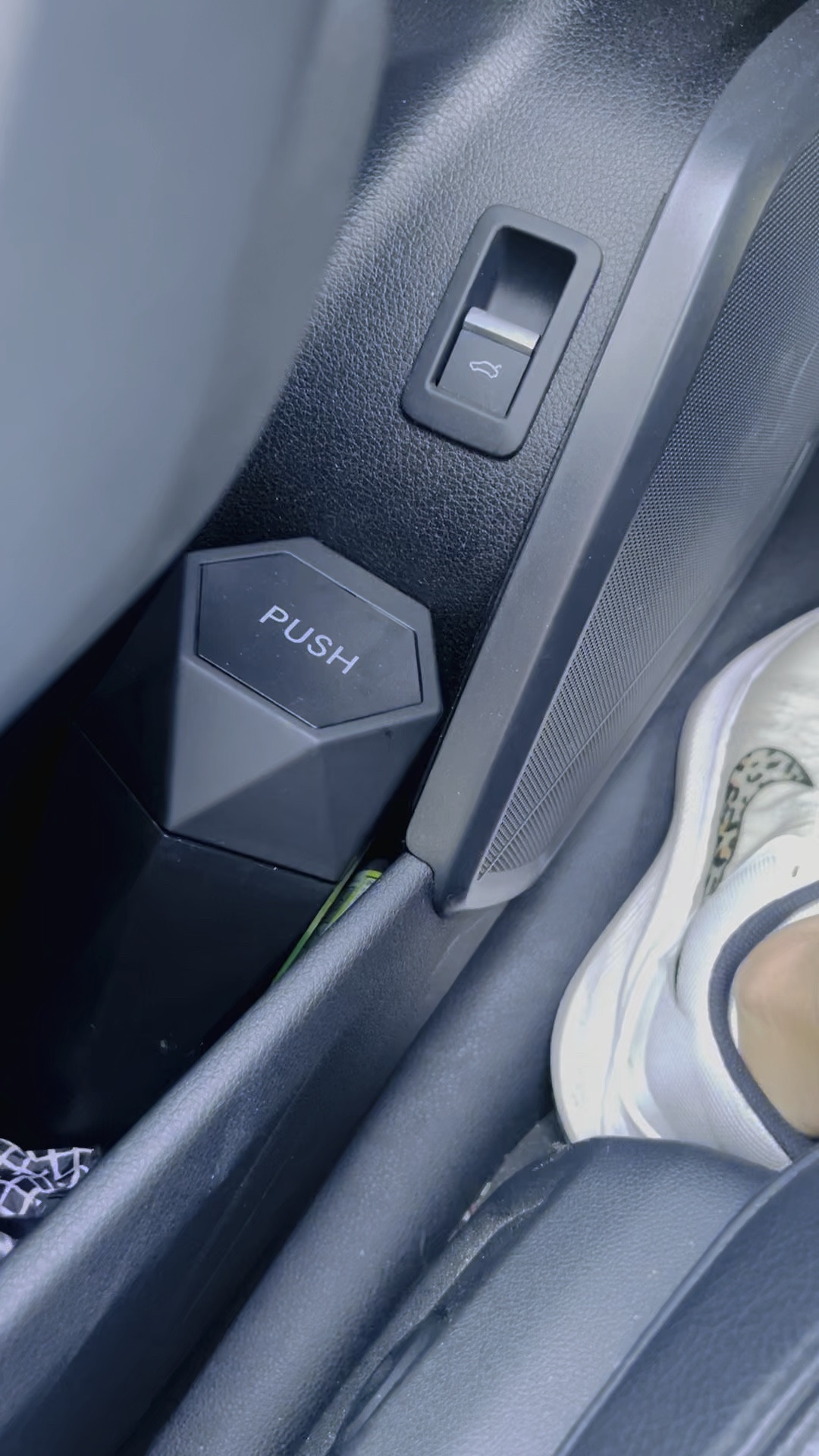 HOTOR Car Trash Can with Lid 2 … curated on LTK