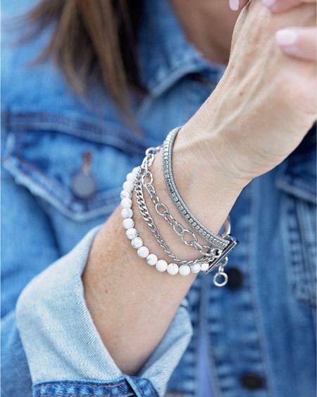 Two of my favorite minis! These neutral bracelets from my @victoriaemersondesign collection elevate any casual outfit and they’re BOGO free! #victoriaemerson #jewelry #elevateyourstyle 