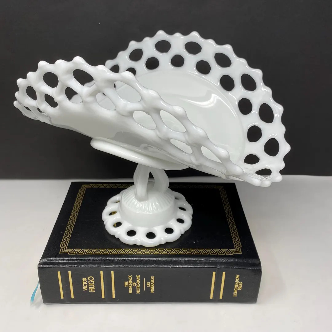 Westmoreland Doric Lace Banana Stand White Milk Glass. Excellent Vintage Condition Circa 1950s. -... | Etsy (US)