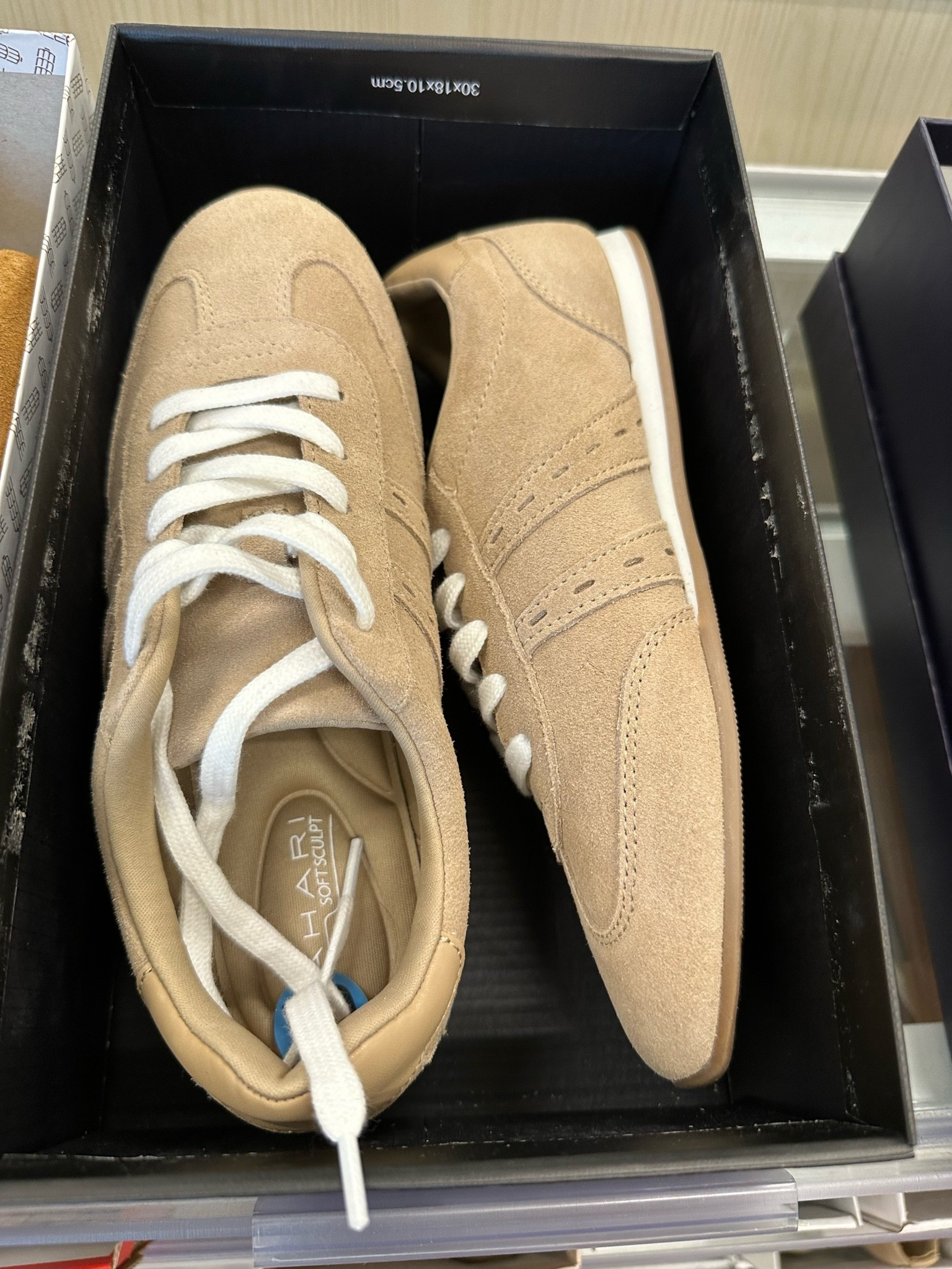 New @Marshalls 


Fall shoes, fall sneakers