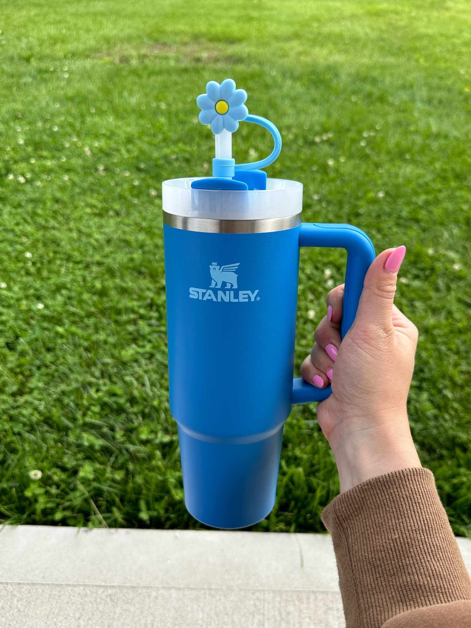 No bugs allowed🚫this blue Stanley is giving summer & I’m obsessed💙🩵

#LTKStyleTip #LTKGiftGuide #LTKFindsUnder50