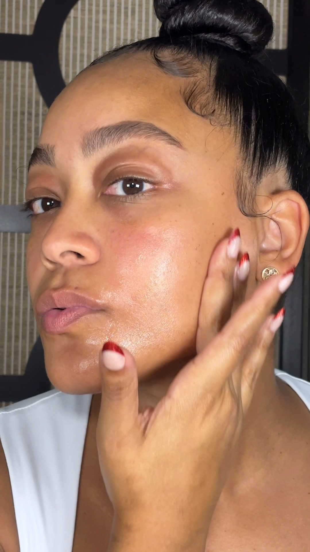 Insanely hydrating moisturizer perfect for winter time, especially for those with dry skin! 

#LTKBeauty