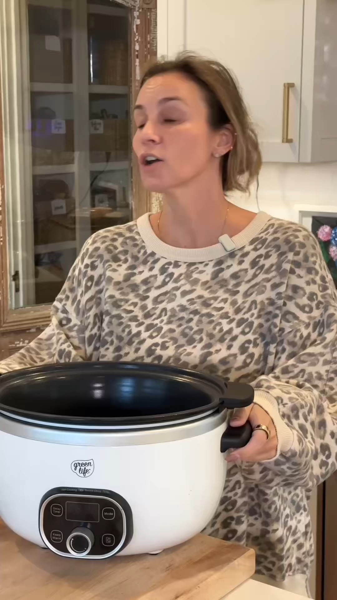 Crocktober Day 4: Angel Chicken 🤍🍂 This recipe has been a favorite in our house since 2011, and there’s a reason we’re STILL making it 15 years later! It’s ridiculously easy, creamy, cozy and tastes like you put way more effort into it than you actually did. SAVE this one!

CROCKPOT ANGEL CHICKEN

Ingredients:
• 1 pkg chicken
• 1 block cream cheese
• 1 can cream of chicken soup
• 1 pkg Italian seasoning
• 1 tsp garlic powder
• 1 cup chicken broth
• 4 Tbsp butter
• Angel hair pasta, for serving
• Freshly grated Parmesan, for topping

Directions:
Add chicken, cream cheese, cream of chicken soup, Italian seasoning, garlic powder, chicken broth and butter to your crockpot.

Cook on LOW for 6–8 hours or HIGH for 3–4 hours, until the chicken reaches an internal temperature of 165°F.

Shred the chicken right in the crockpot and stir it into that creamy sauce. Serve over cooked angel hair pasta and finish with plenty of freshly grated Parmesan. SO GOOD. 🤌🏻

Follow along for a new Crocktober recipe! 🍂

#Crocktober #AngelChicken #CrockpotRecipes #SlowCookerRecipes #EasyDinnerIdeas #FallRecipes #CrockpotDinner #ComfortFood #EasyRecipes