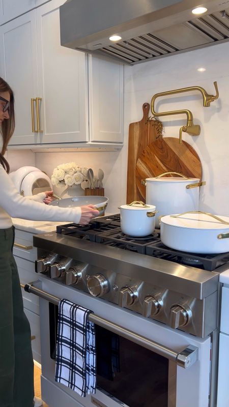 CARAWAY HOME | Cookware +
New larger sizes to help with meal prep or for large meals. Have peace of mind knowing you are cooking with toxin free cookware. Available in many colors to match your aesthetic  

Kitchen. Kitchen essentials. Cookware. White and gold. Kitchen organization. Cooking  

#LTKVideo #LTKfamily #LTKhome