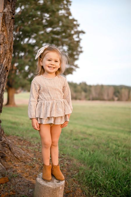 Fall outfits, family pictures, family photos, toddler girl outfit, kid outfits, family photo outfits, family picture outfits, fall family pictures, fall family photos 

#falloutfits #familypictures #familyphotos #fallfamilypictures #fallfamilyphotos 

#LTKkids #LTKSeasonal #LTKfamily