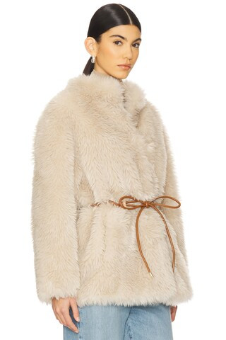 Evaline Coat
                    
                    HEARTLOOM | Revolve Clothing (Global)