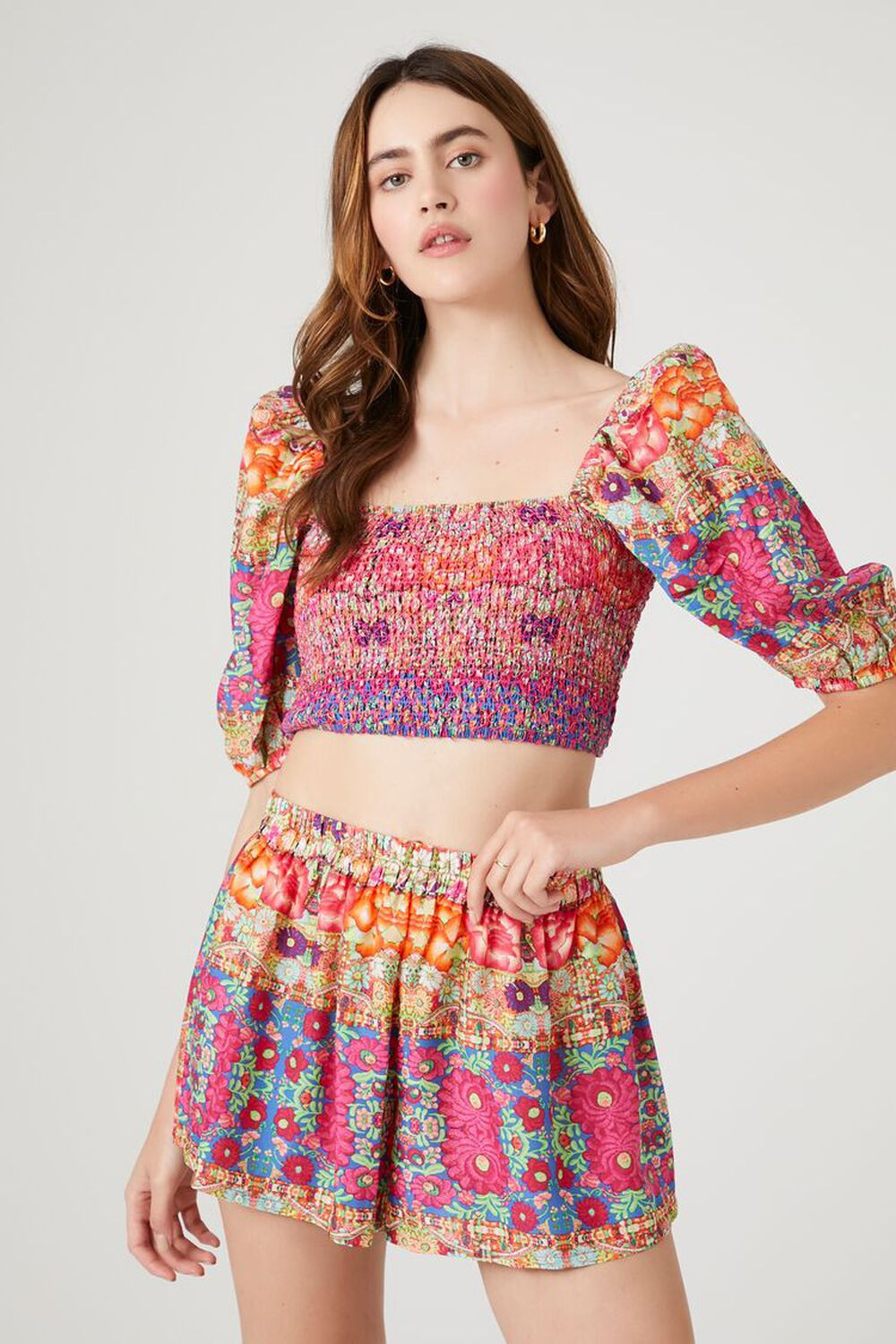 Smocked Ornate Floral Print Shorts | Forever 21 (US)