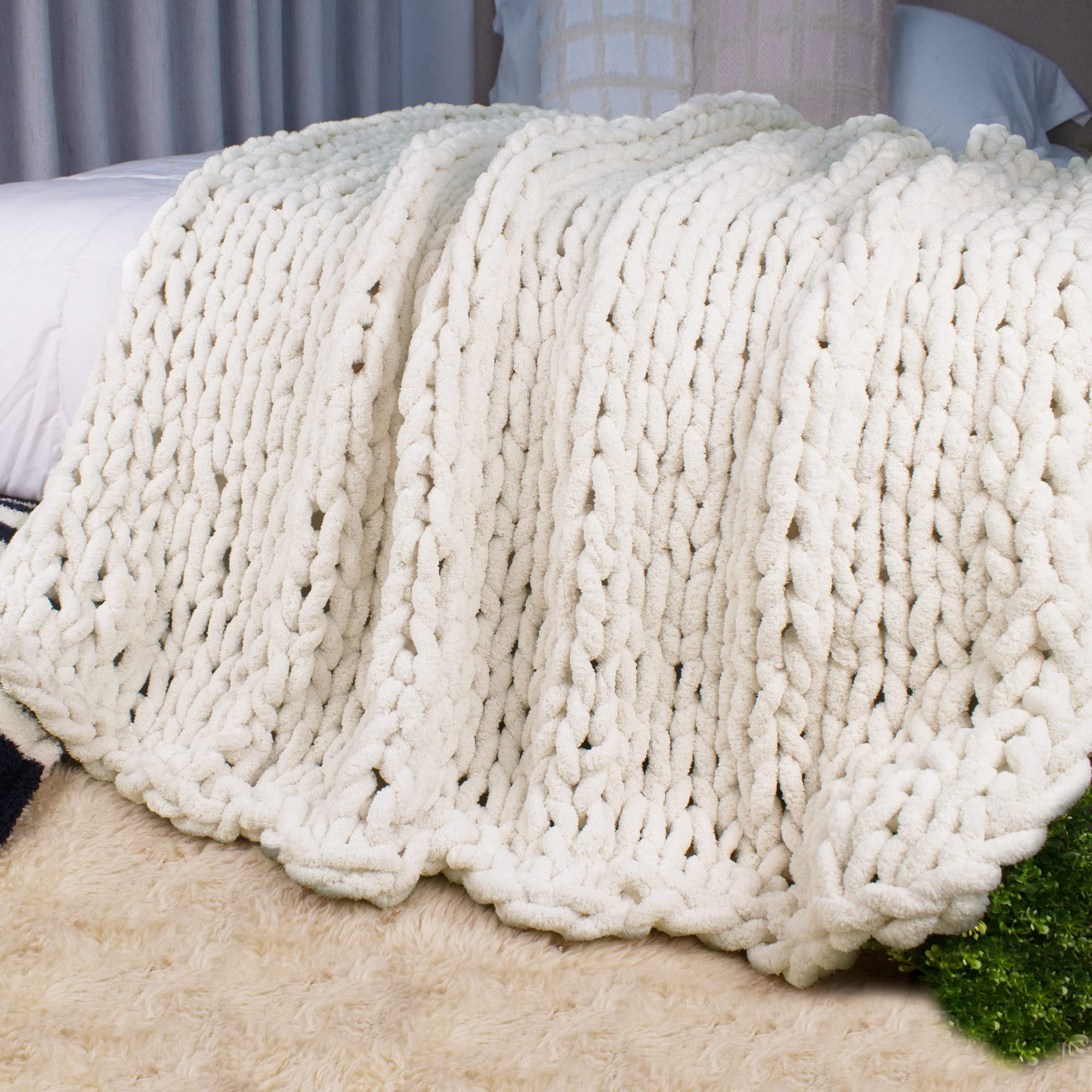 Carriediosa Chunky Knit Throw Blanket 50" X 60", 100% Hand Made Large Chenille Loop Yarn Soft Flu... | Amazon (US)