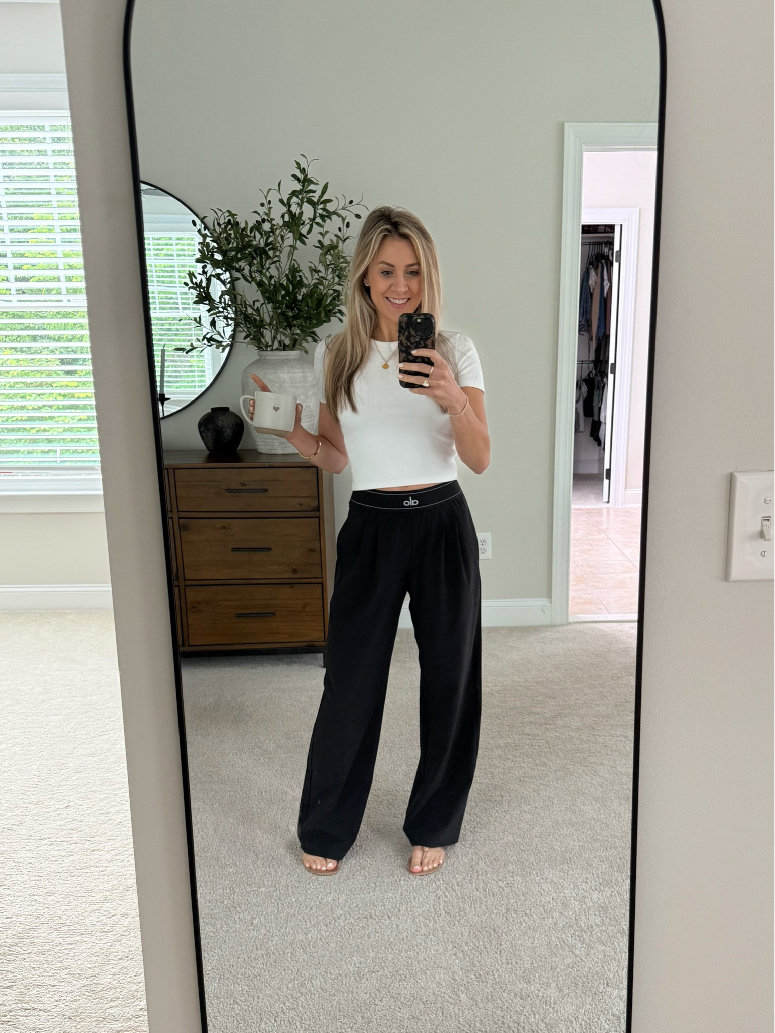 The trouser pants at Alo are worth the hype 😍

#LTKActive #LTKootd #LTKmomlife