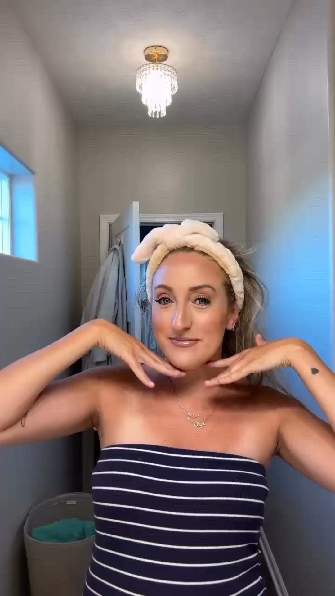 My 10 minute make up routine 💄💋

#LTKFindsUnder50 #LTKStyleTip #LTKBeauty