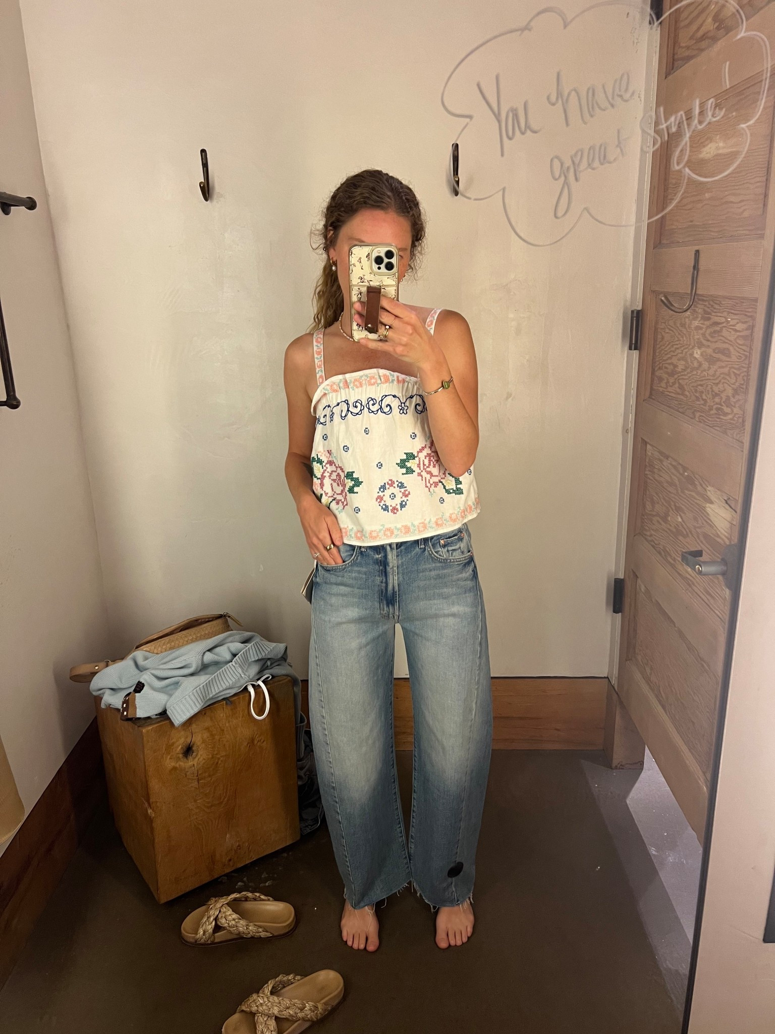 The perfect ever so slight barrel Jean! I got size 25 (my usual size). 