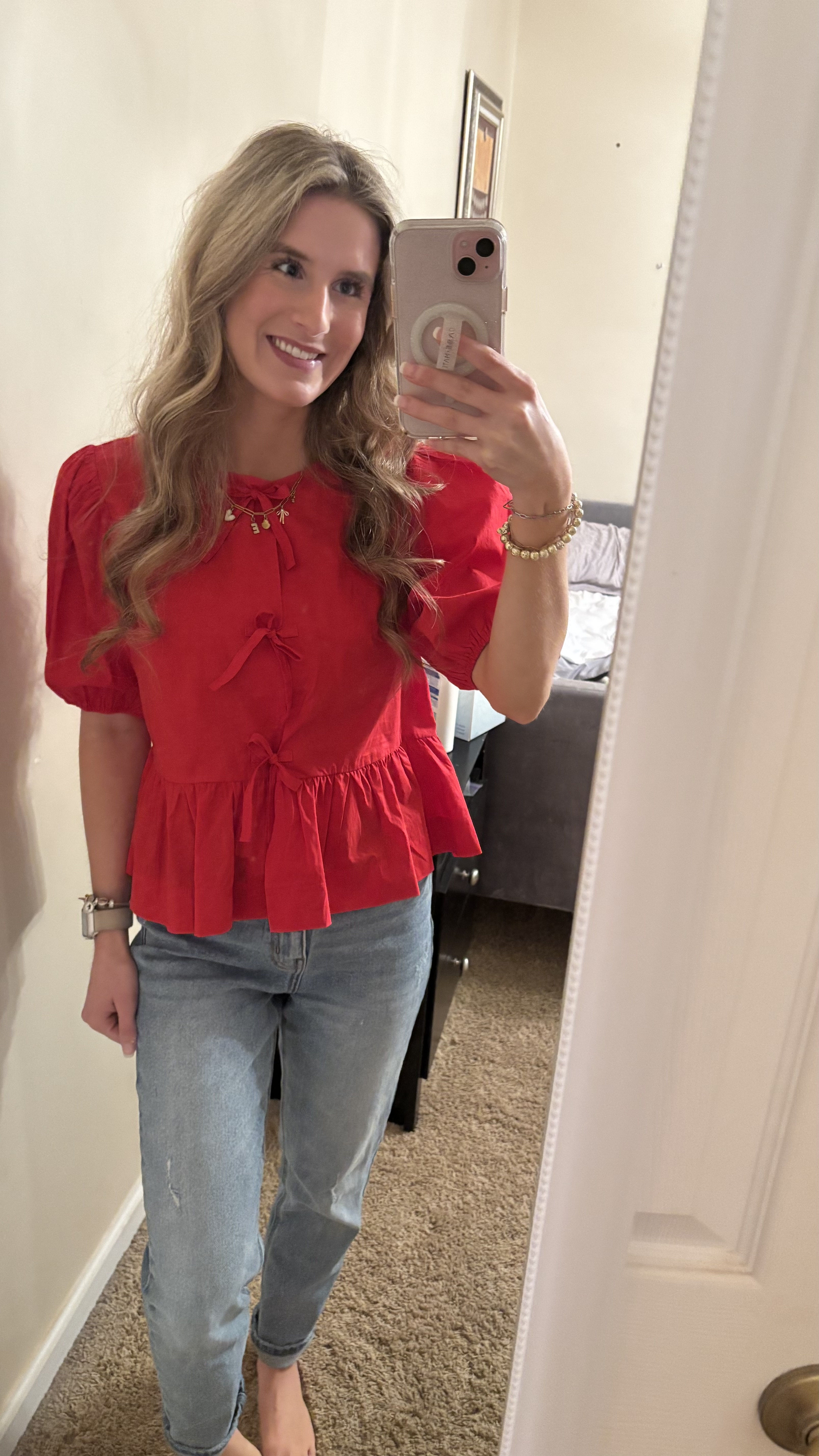  
obsessed with this top! super cute and giving christmas !!
 