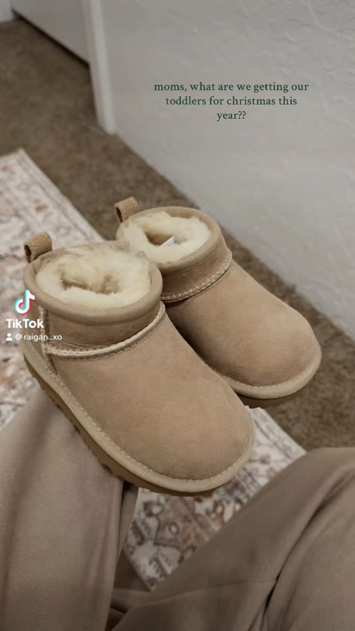 toddler uggs!!! & how CUTE for mommy & me matching 

#LTKGiftGuide #LTKStyleTip #LTKBaby