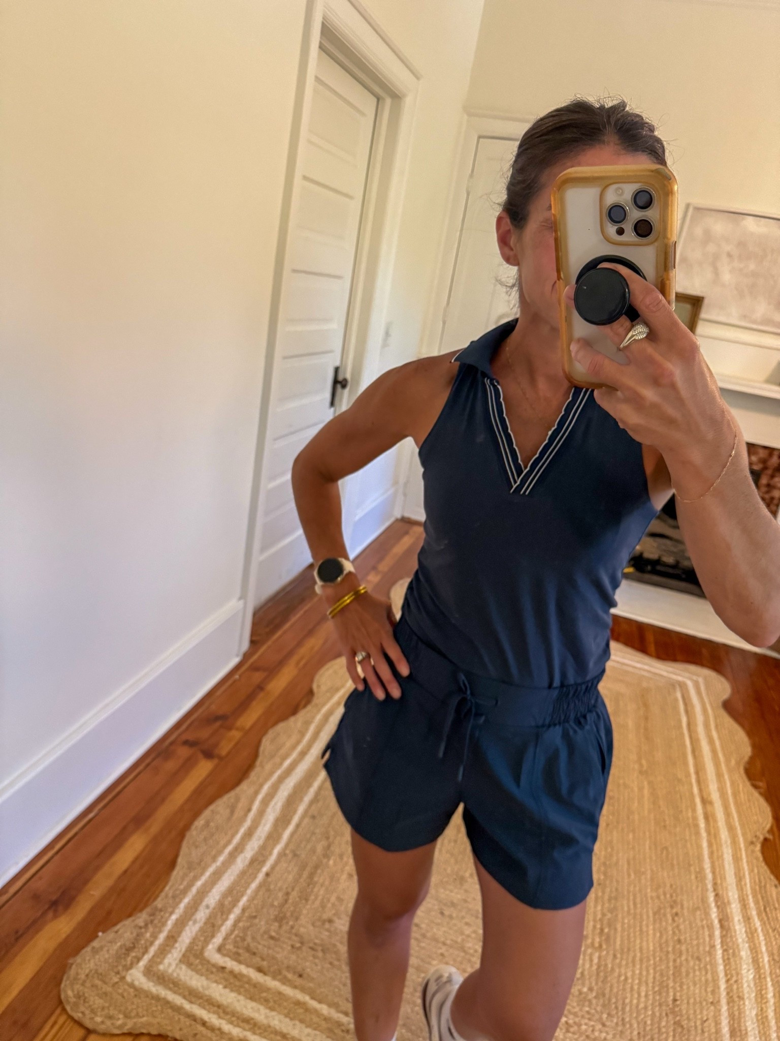 Small 
Built in bra

#LTKActive #LTKgrwm #LTKootd