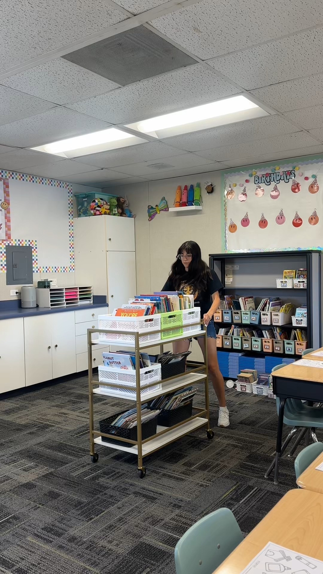 My classroom had a major glow up! This new carpet from @booooomjackson_carpet is bright, durable, non slip, and stain resistant! Most importantly it is a total vibe! I am obsessed with how it turned out! This carpet has become a huge staple for story time and dance parties! 

My students know it’s either a dance floor or a reading rug! 