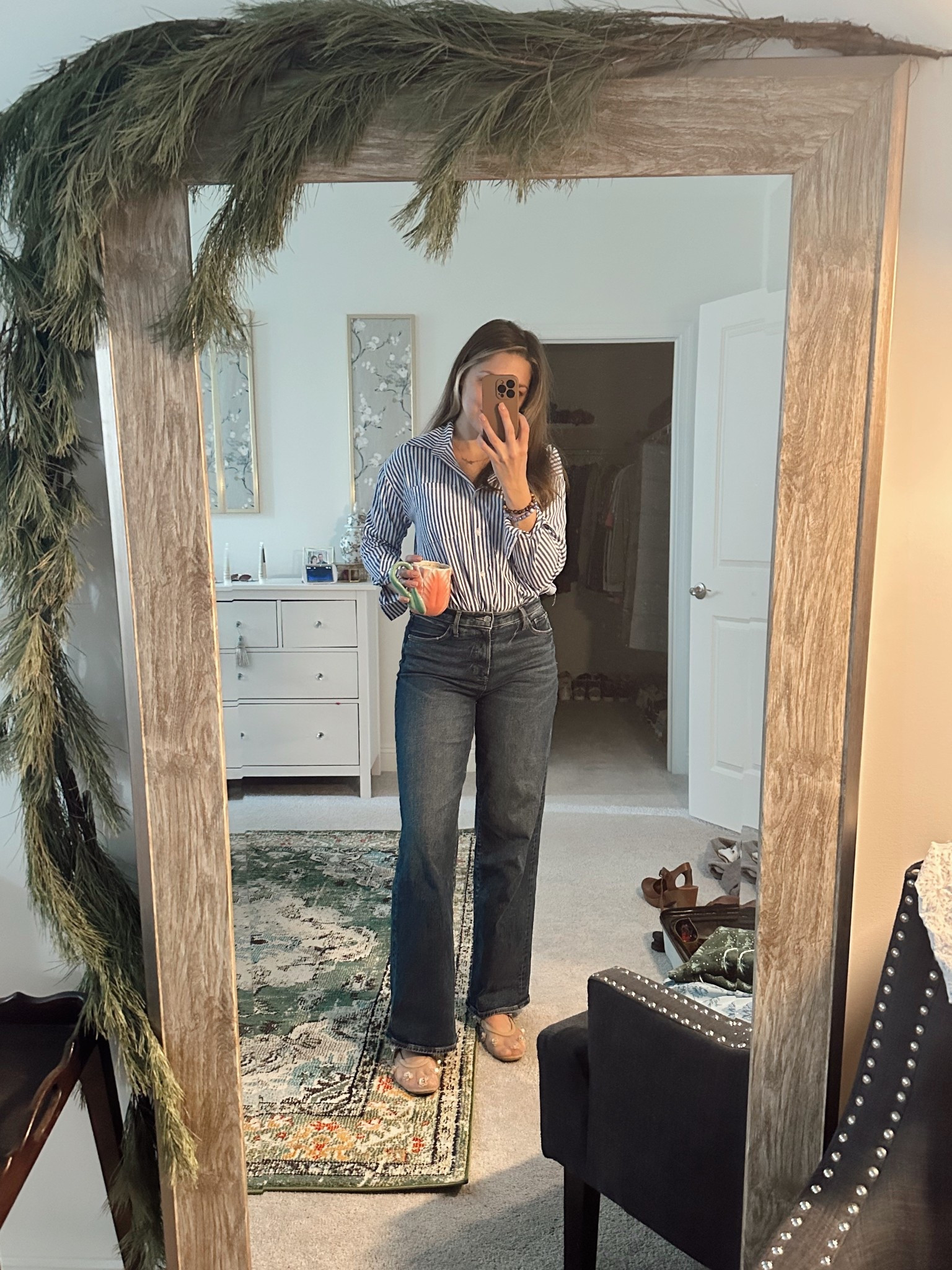 Loving this weekend casual look!

#nancymeyers #widelegpants #balletflats