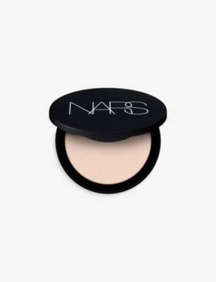 Soft Matte Advanced Perfecting Powder 9g | Selfridges