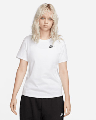 Nike Sportswear Club Essentials Women's T-Shirt | Nike (US)