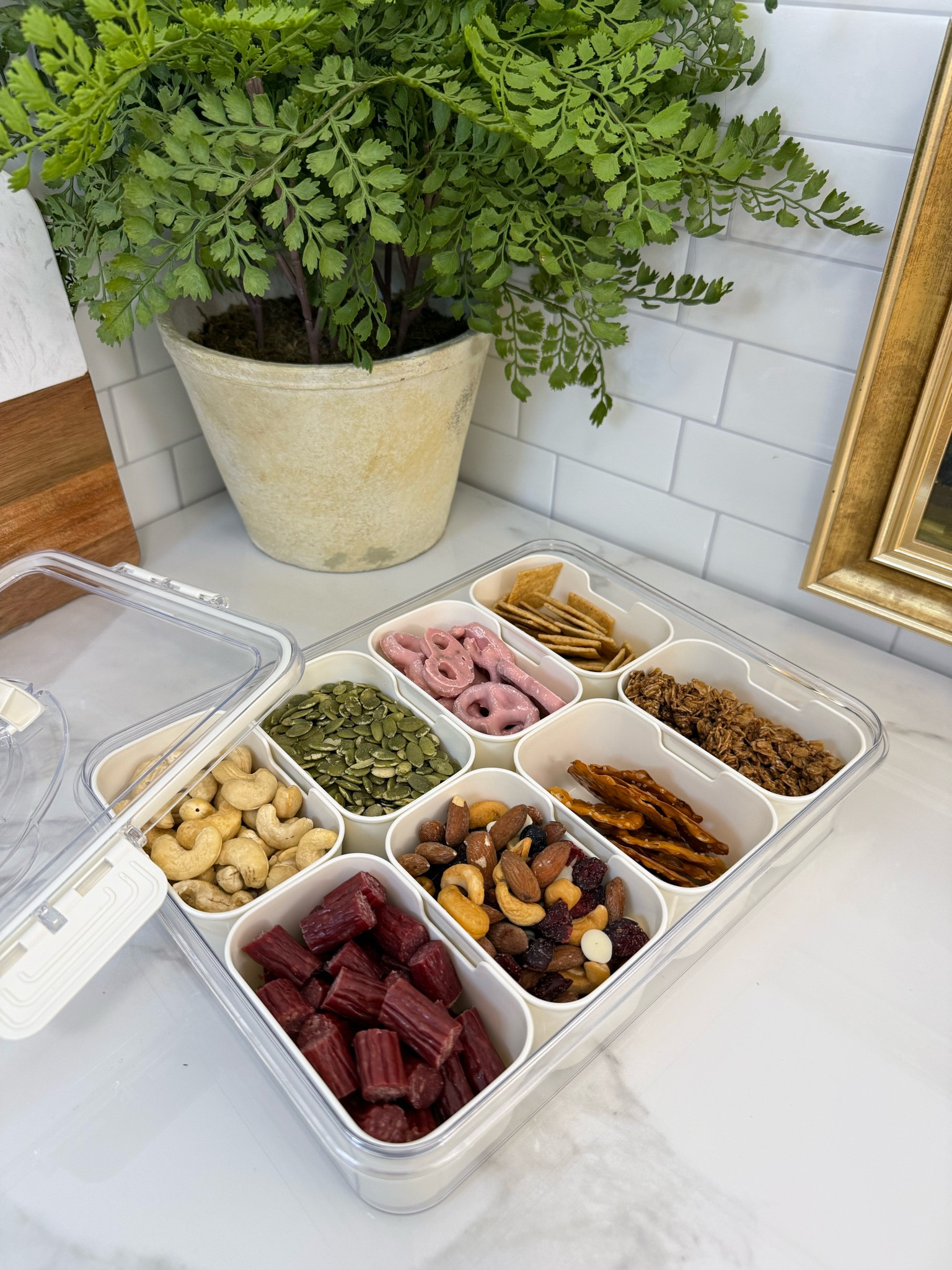 Say goodbye to boring snacks, snack smarter with a snackle box. Perfect for the upcoming spring break with the kiddos.
#LTKFines #HealthySnackSnacks #MealPrep #SnackTime #KitchenMustHave #LTKHome #AmazonKitchen

#LTKHome #LTKTravel #LTKMostLoved
