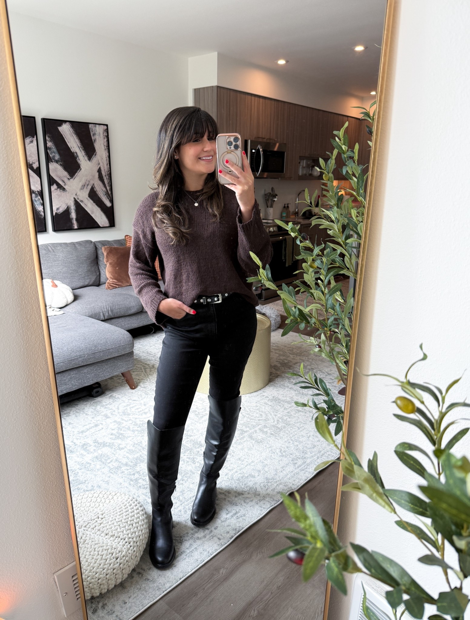 Back from the sunshine to cozy sweater weather 🍂 While I’ll always miss the beach days, nothing beats dressing for fall. This soft, brown sweater is my new go-to. Cozy, chic, and perfect for layering all season 🤎🧸 

Sweater: S | Jeans: 28 | Boots: 8.5 (tts) 

fall outfit | cozy sweater | neutral style | fall fashion | brown 


#LTKSeasonal #LTKFindsUnder100 #LTKStyleTip