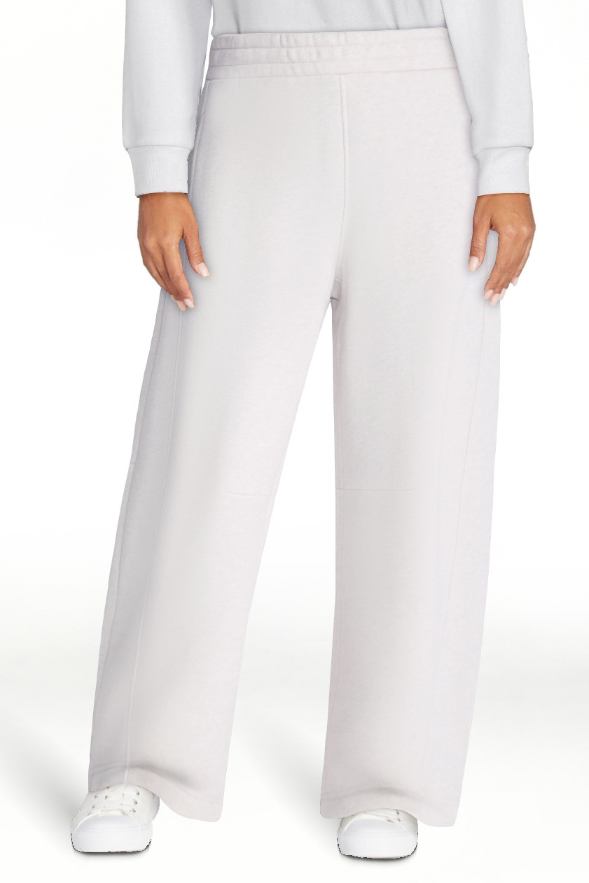 Athletic Works Women's and Women's Plus Barrel Leg Fleece Pants, 28.5" Inseam, Sizes XS-4X | Walmart (US)