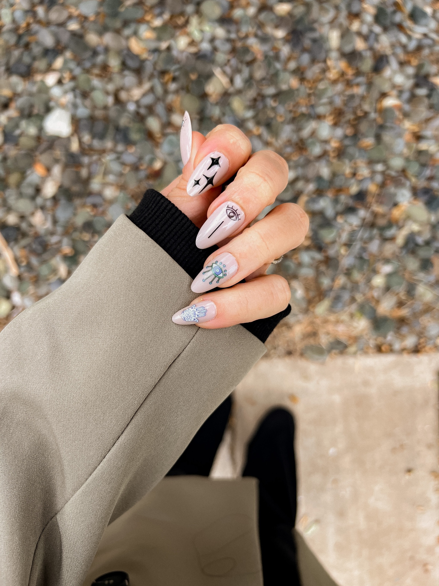 Press on manicure form Amazon 

#LTKbeauty #LTKstyletip #LTKunder50