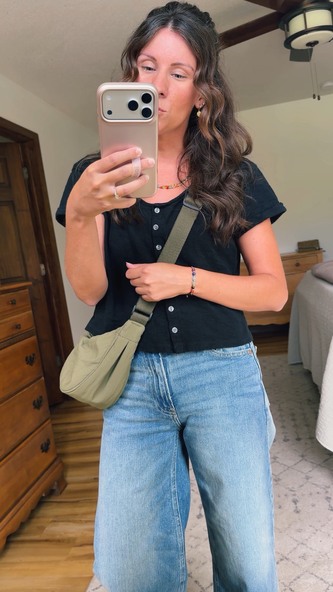 Monday mom style🖤

Xs in my top (100% cotton!), 24 short/petite in my jeans (medium indigo wash) and 6 in my croc sandals. My bag is older so linked similar.

#LTKPetite #LTKSeasonal #LTKootd