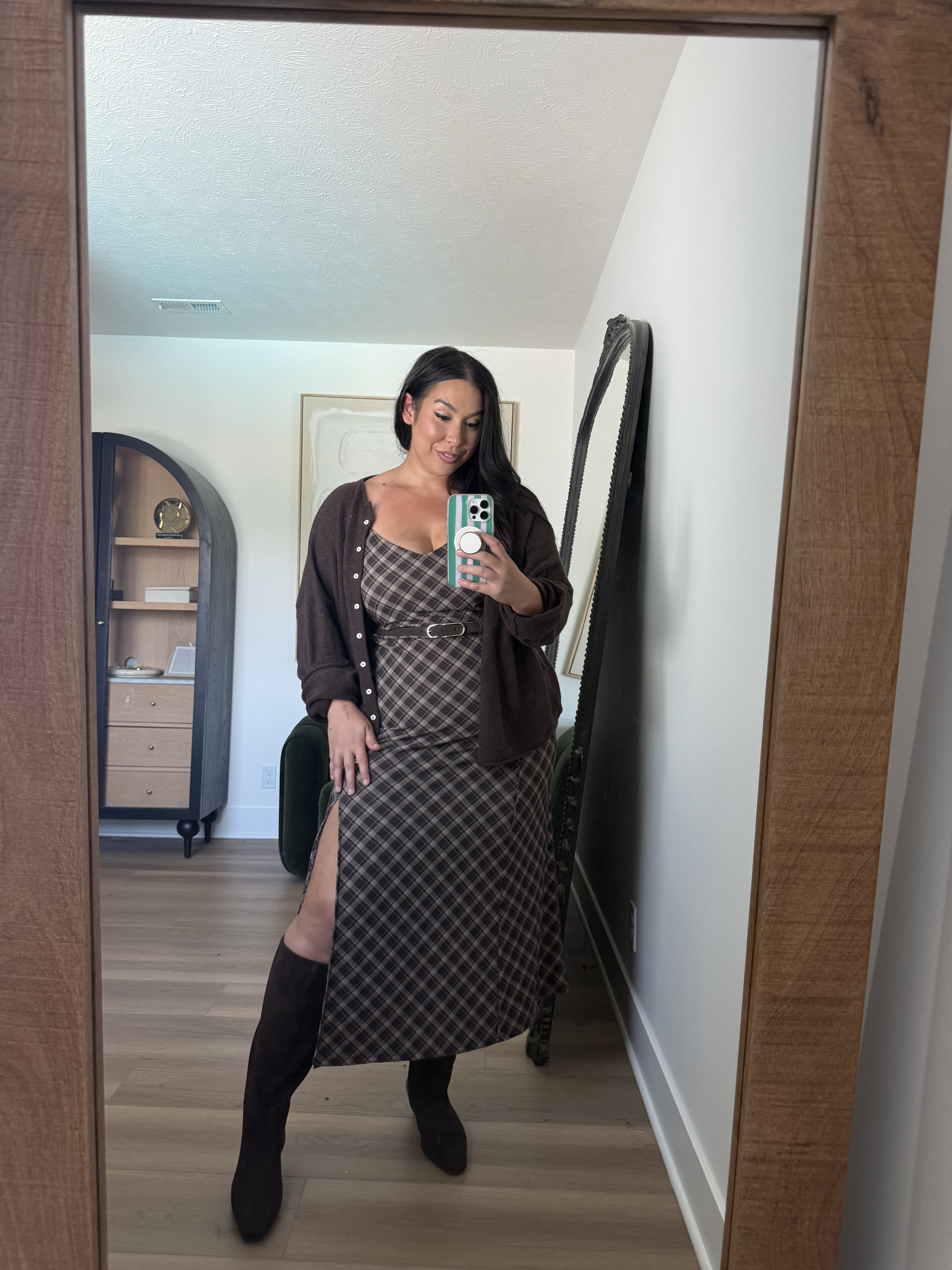 Love this plaid dress for fall family photos or any event! Tops: XL & 14 Bottoms: XL

aritzia, aritzia lodge pants, aritzia workwear, aritzia favorites, artizia off the shoulder top 

 #LTKSeasonal #LTKMidsize