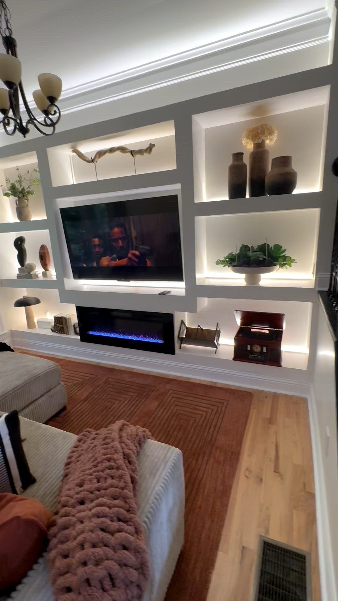 My media wall is finished! Linked everything for yall!