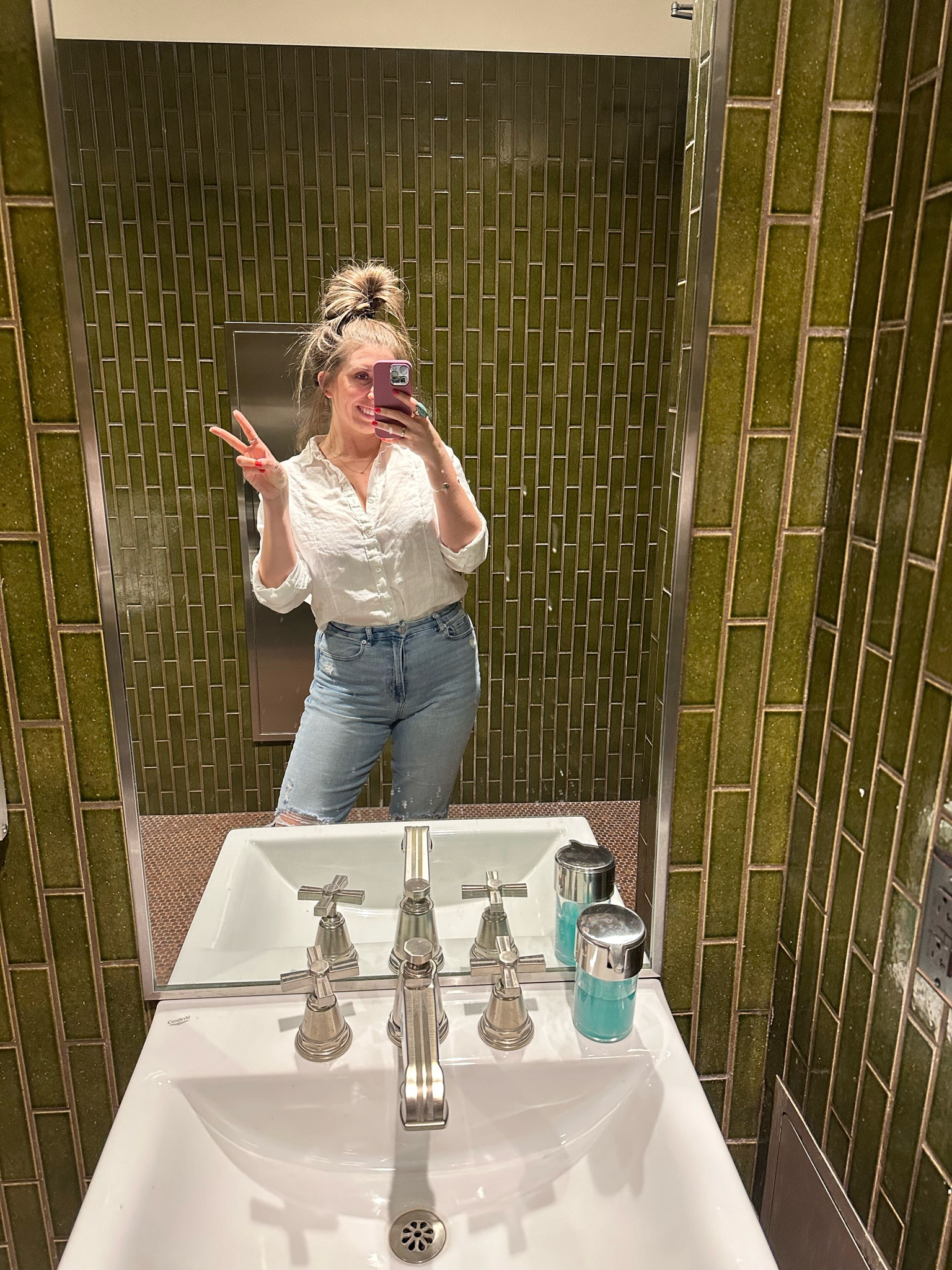 LOVE a white linen top - it’s actually a men’s linen button down. I’m wearing a Small. Linked some other options as well. Paired with ripped mom jeans 🤍👖 

#LTKWorkwear #LTKFindsUnder100 #LTKStyleTip