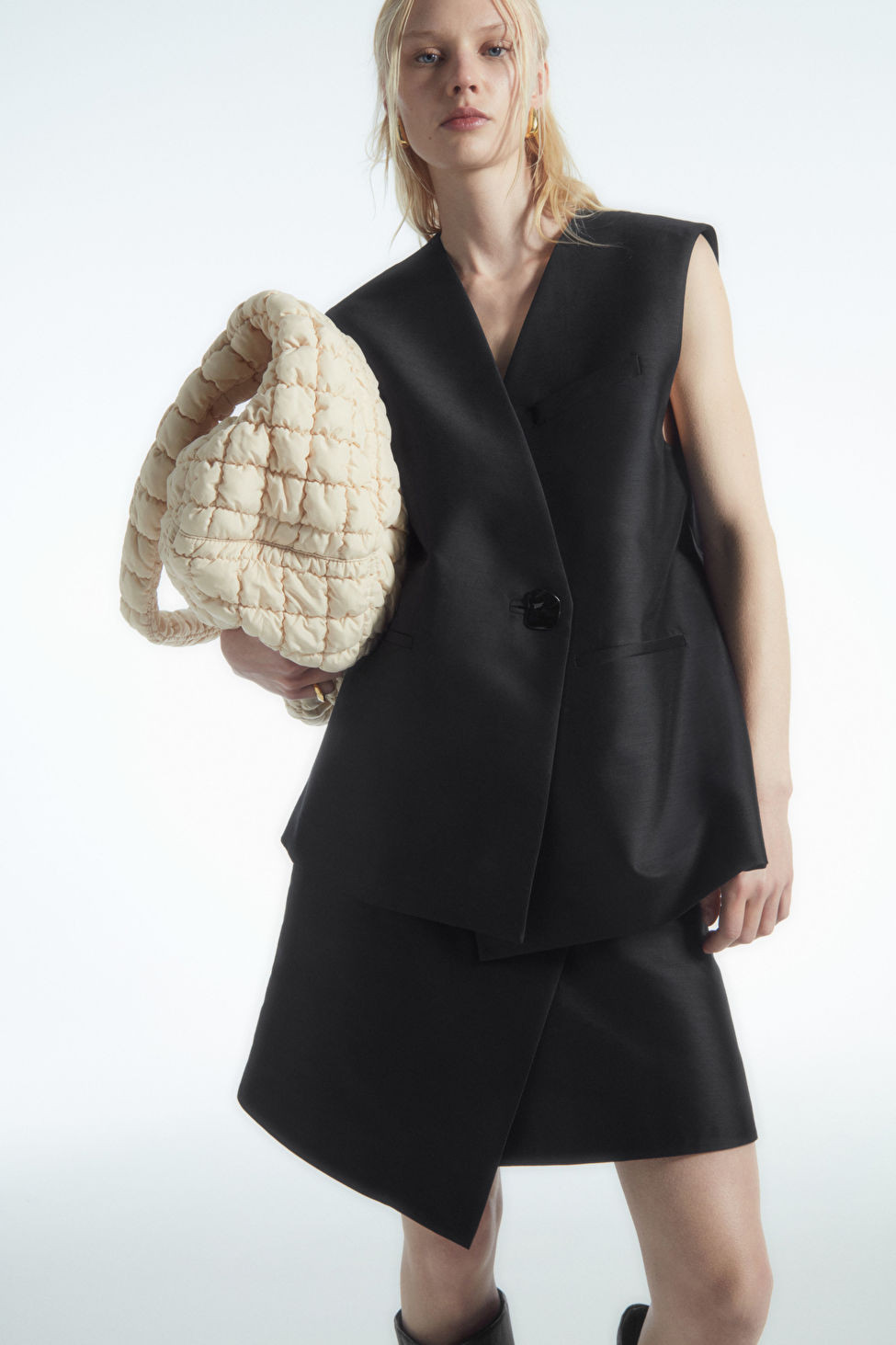 OVERSIZED QUILTED CROSSBODY | COS UK