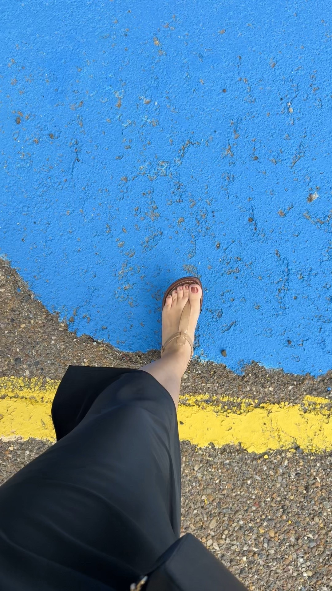 Yal my sandals are on major sale right now! Sam Edelman Gigi Flat 

#LTKootd #LTKSaleAlert #LTKFindsUnder50