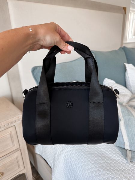 New Lululemon bag! 🖤

#LTKFitness #LTKFindsUnder100 #LTKStyleTip