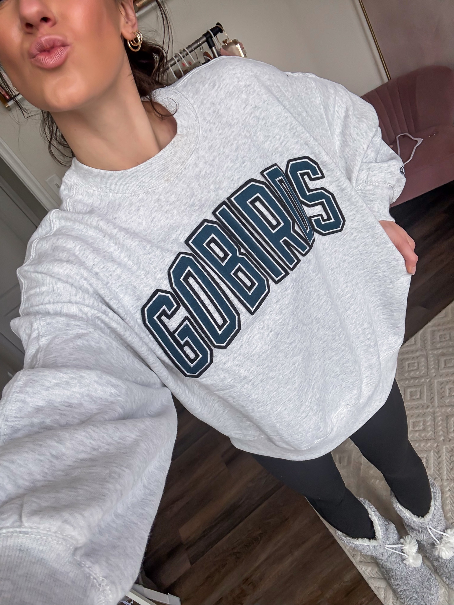 GO BIRDS 🦅 Eagles sweatshirt + the best black leggings (just like Lululemon aligns for less!) 🏈 🖤 

#LTKFindsUnder100 #LTKSeasonal