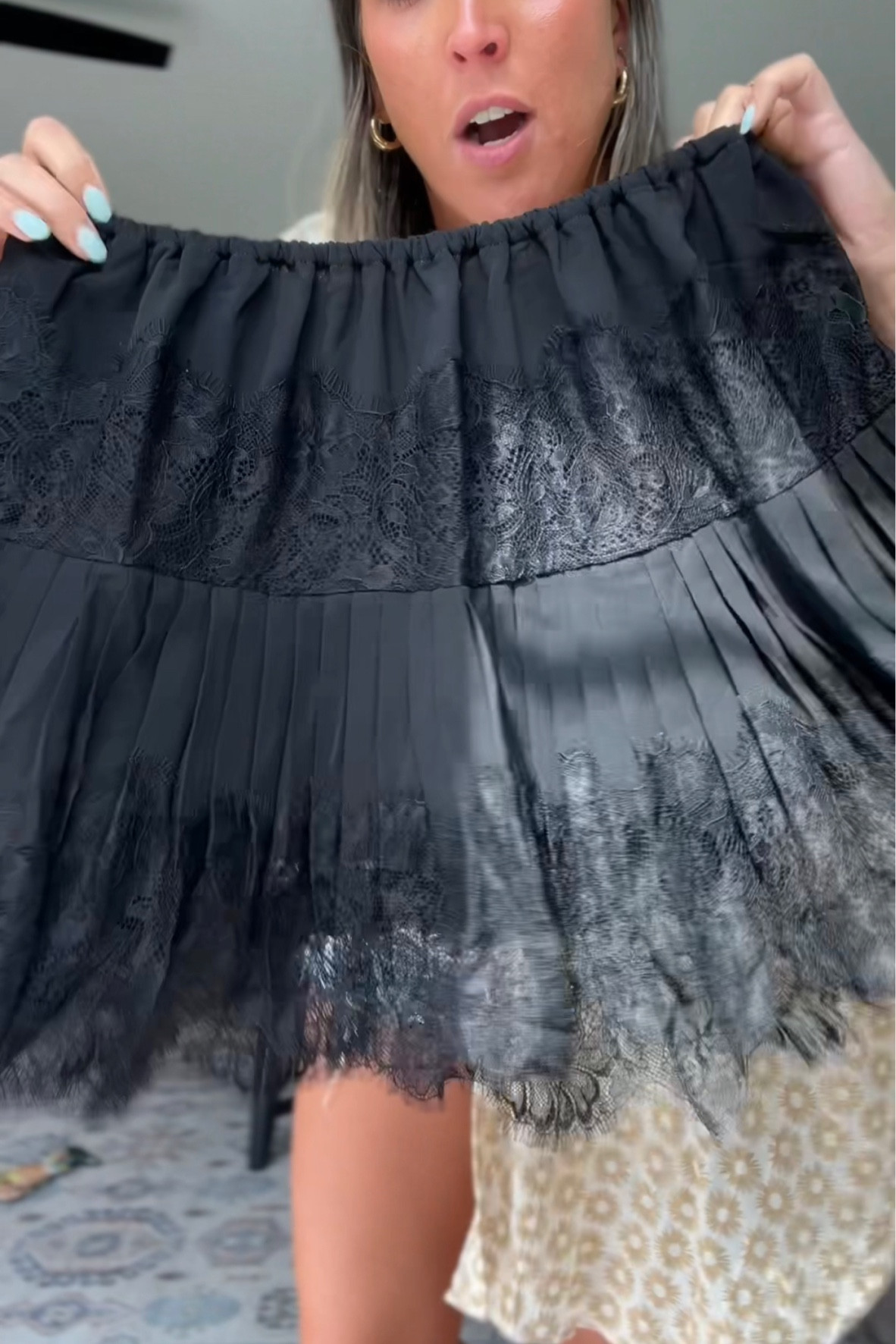 Super cute little slip skirt

I’m in a small 

#LTKstyletip #LTKSeasonal #LTKGiftGuide