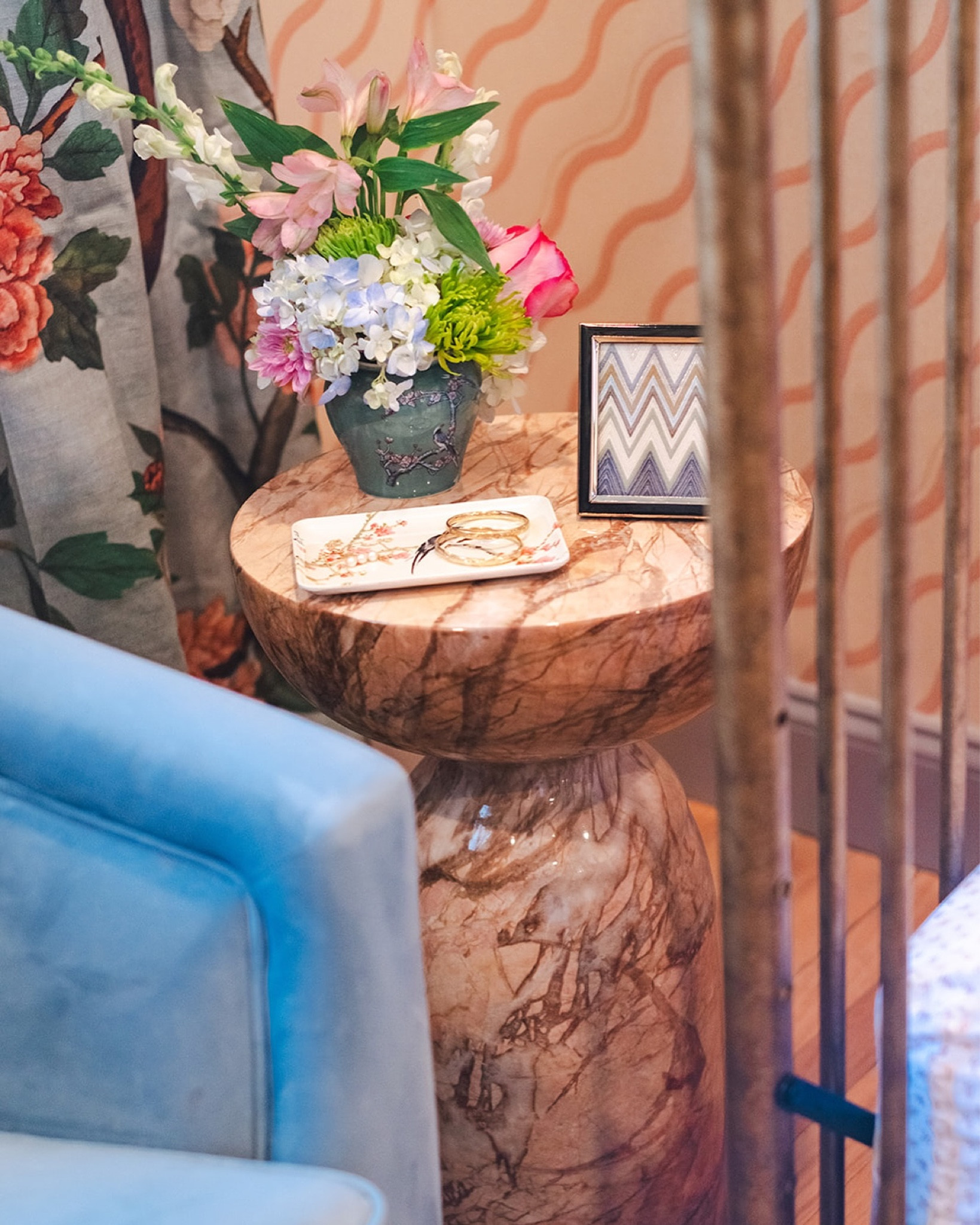 Fav corner of my fancy little one’s room 💖 her room is definitely small (2nd child problems) and has the tiniest closet, but with the right layout and furniture pieces we have made it work even with her extensive wardrobe 💀

Photography by @lifeinthemagichour 

#grandmillennial #grandmillennialdecor #maximalistinteriors #maximalism #njinteriordesign #interiordesign #nurseryinspo #girlsnursery