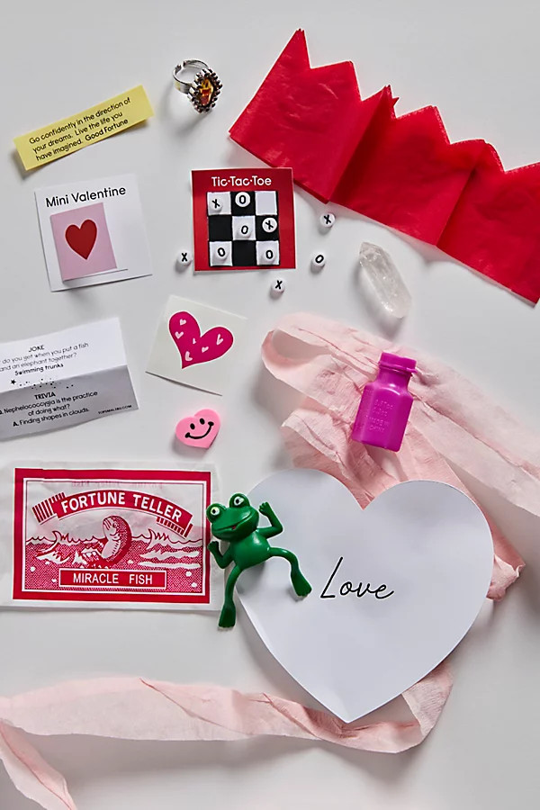 Heart Deluxe Surprise Ball | Free People (Global - UK&FR Excluded)