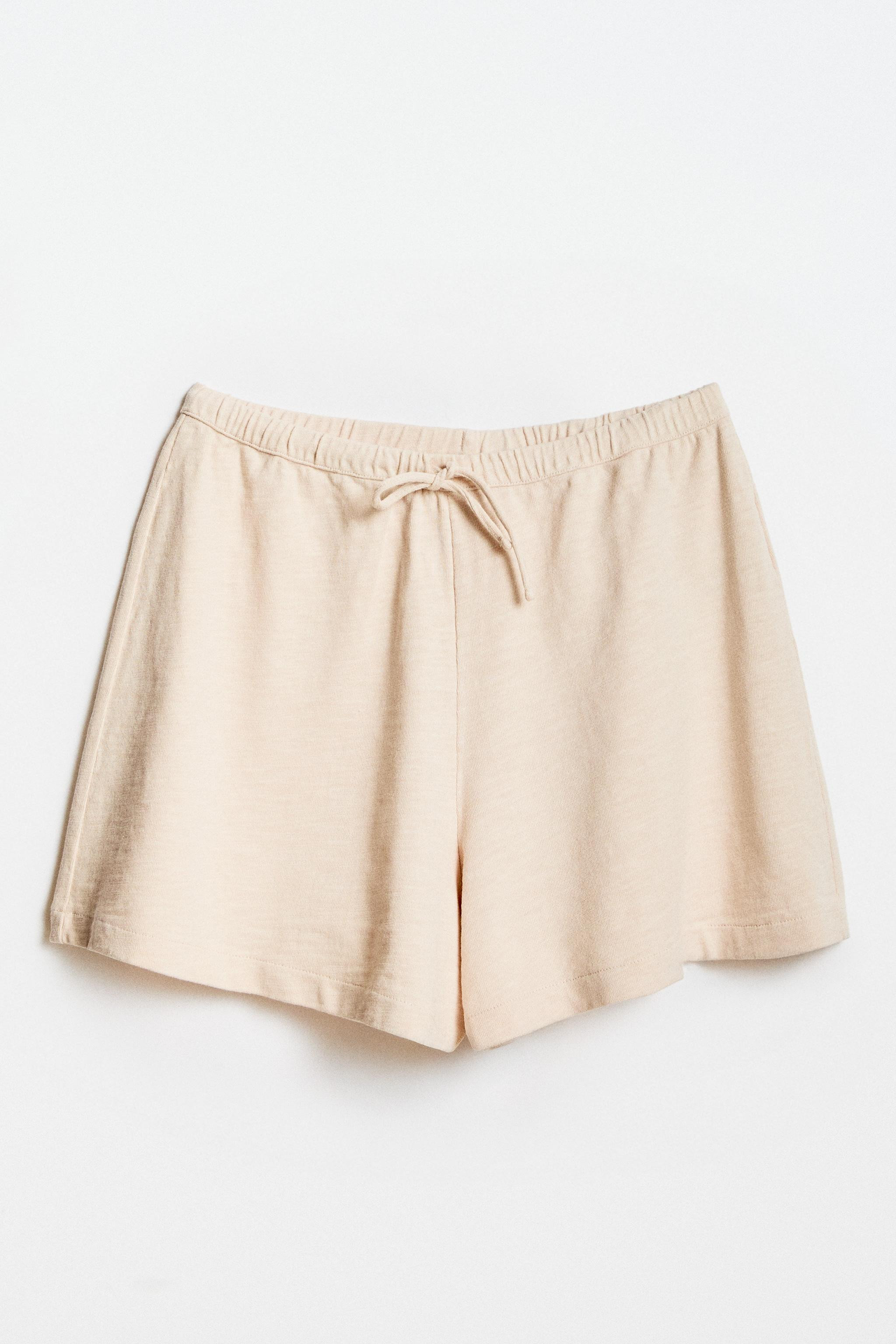 Cotton shorts with an elasticated waistband and adjustable drawstrings. | Zara UK