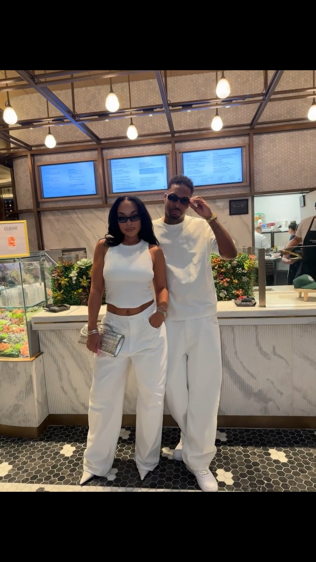 All white feeling godly 🤍🤍