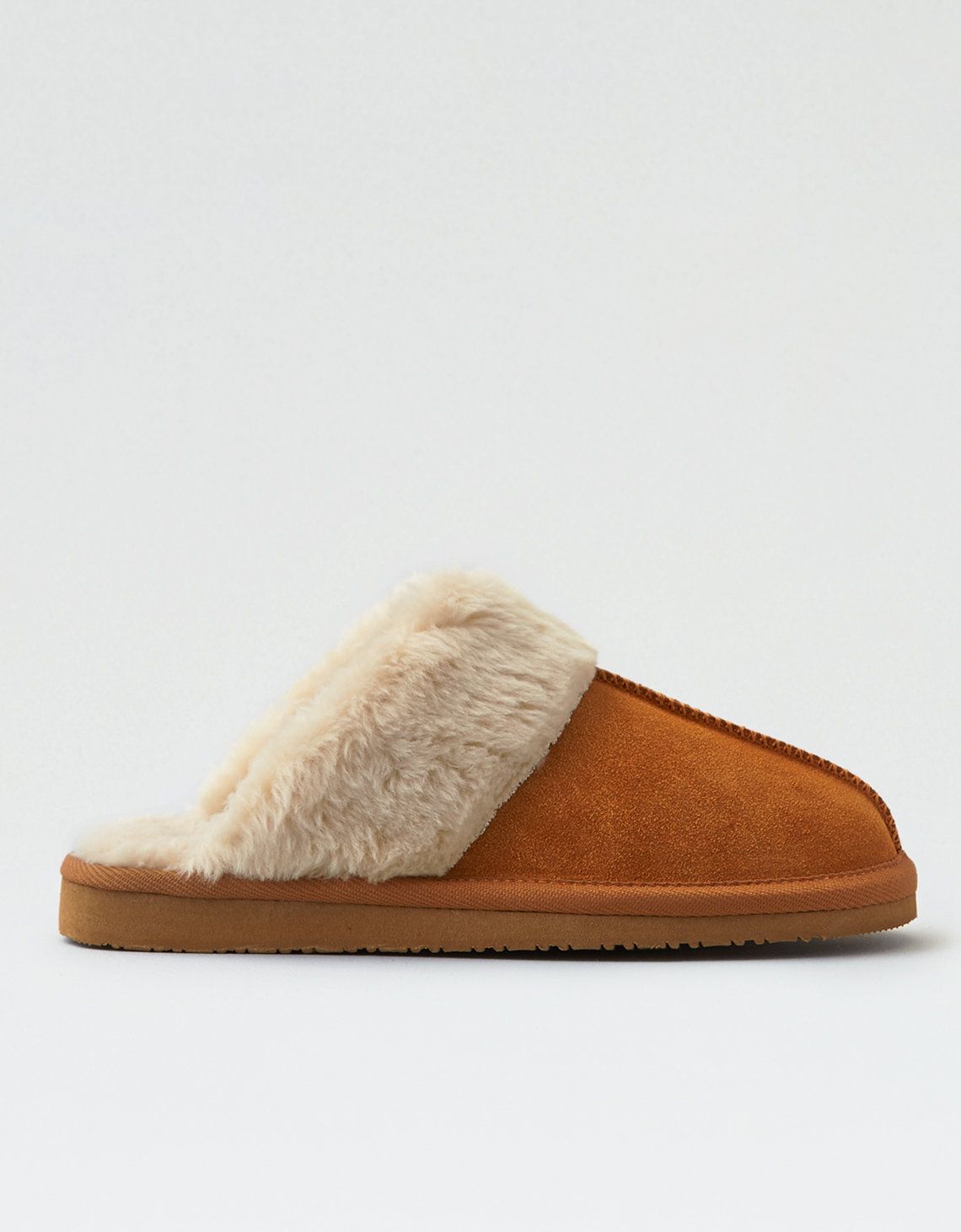 Minnetonka Chesney Scuff , Brown | American Eagle Outfitters (US & CA)